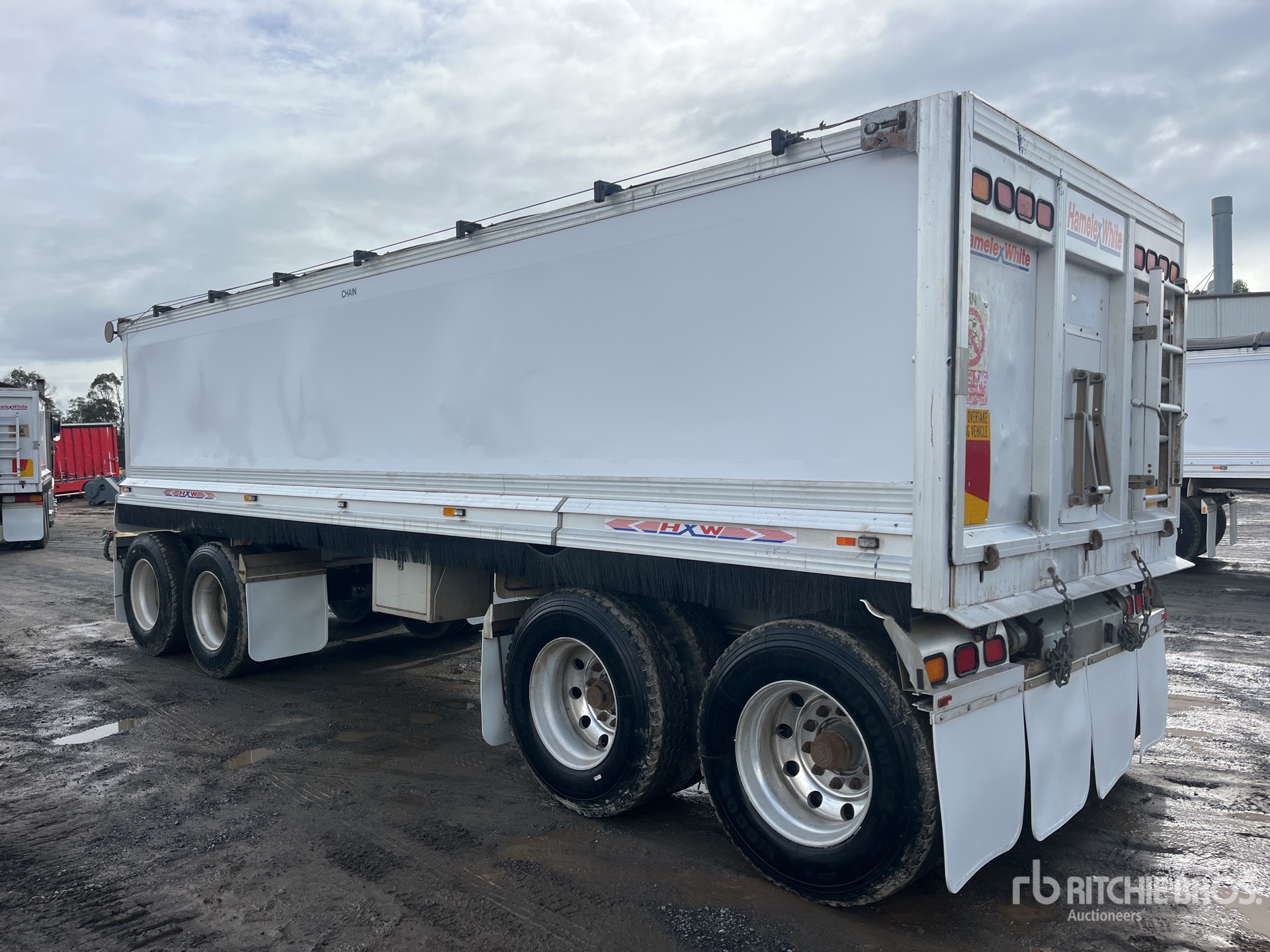General Appearance with Picture, Right Rear Corner