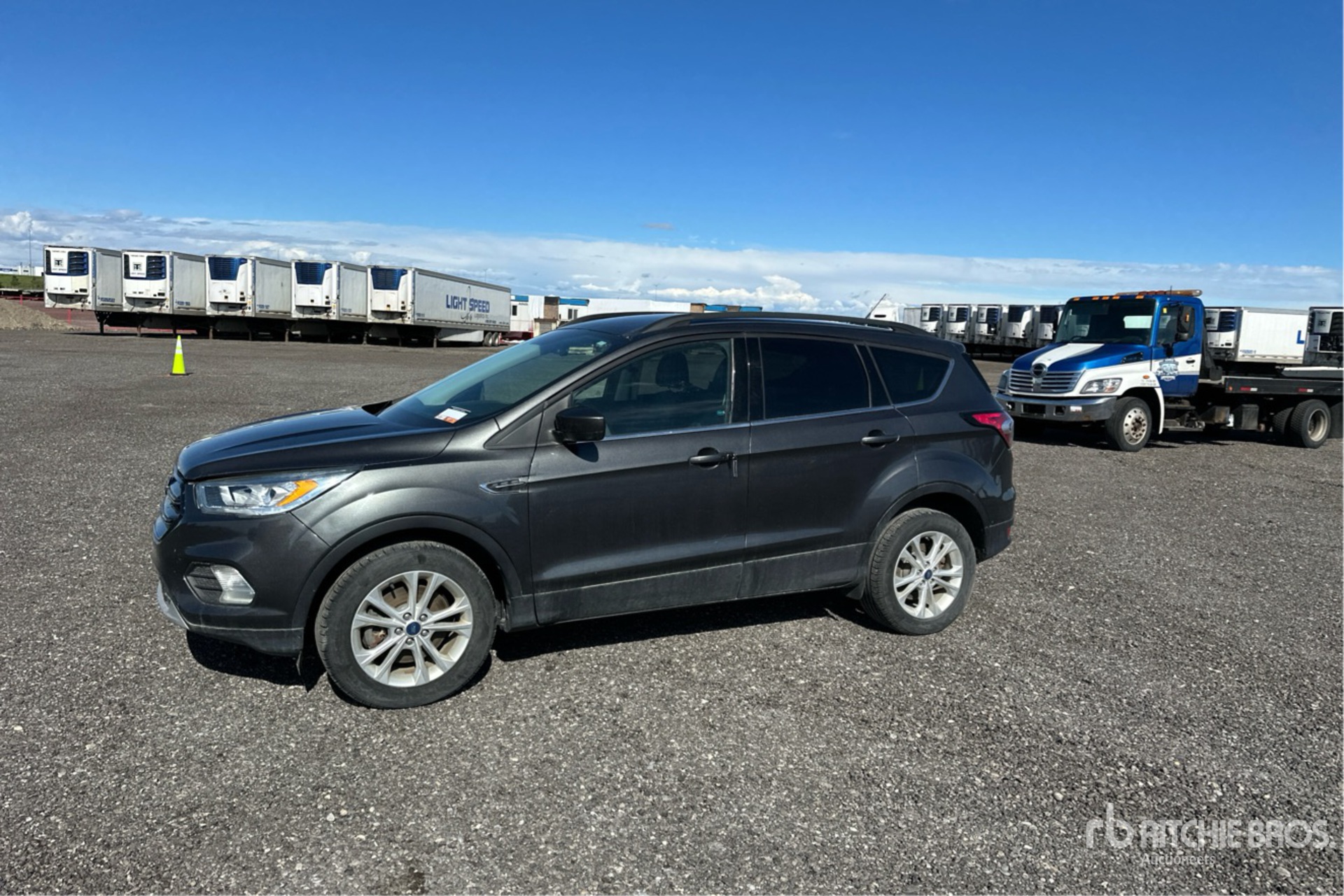 General Appearance with Picture, Left Front Corner