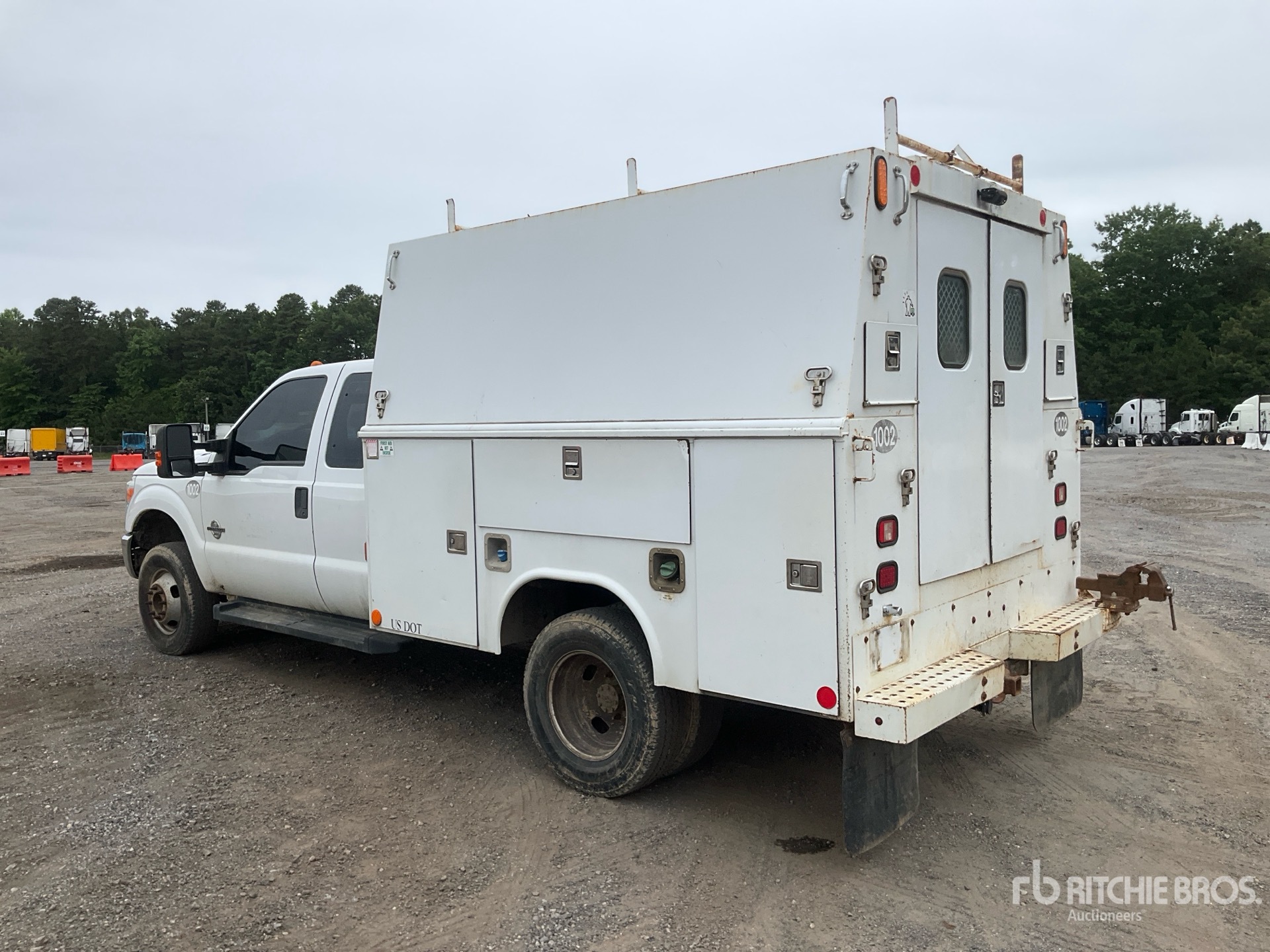 General Appearance with Picture, Left Rear Corner
