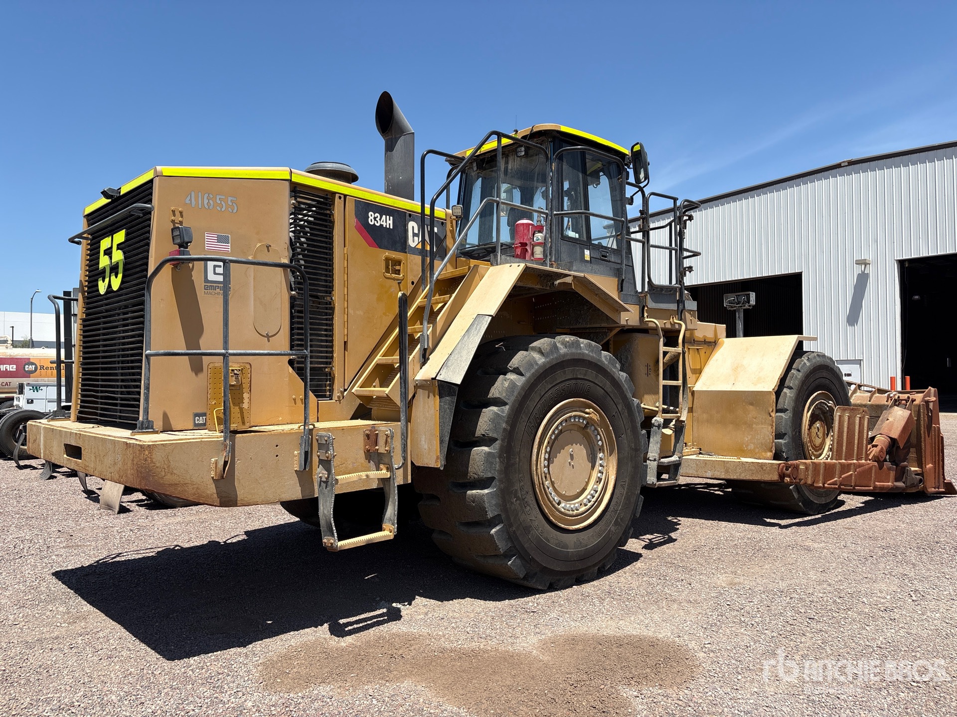 General Appearance with Picture, Right Rear Corner