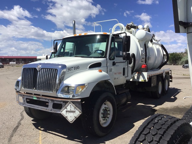 2007 Presvac System on 2007 International 7400 6x4 Vacuum Tanker Truck