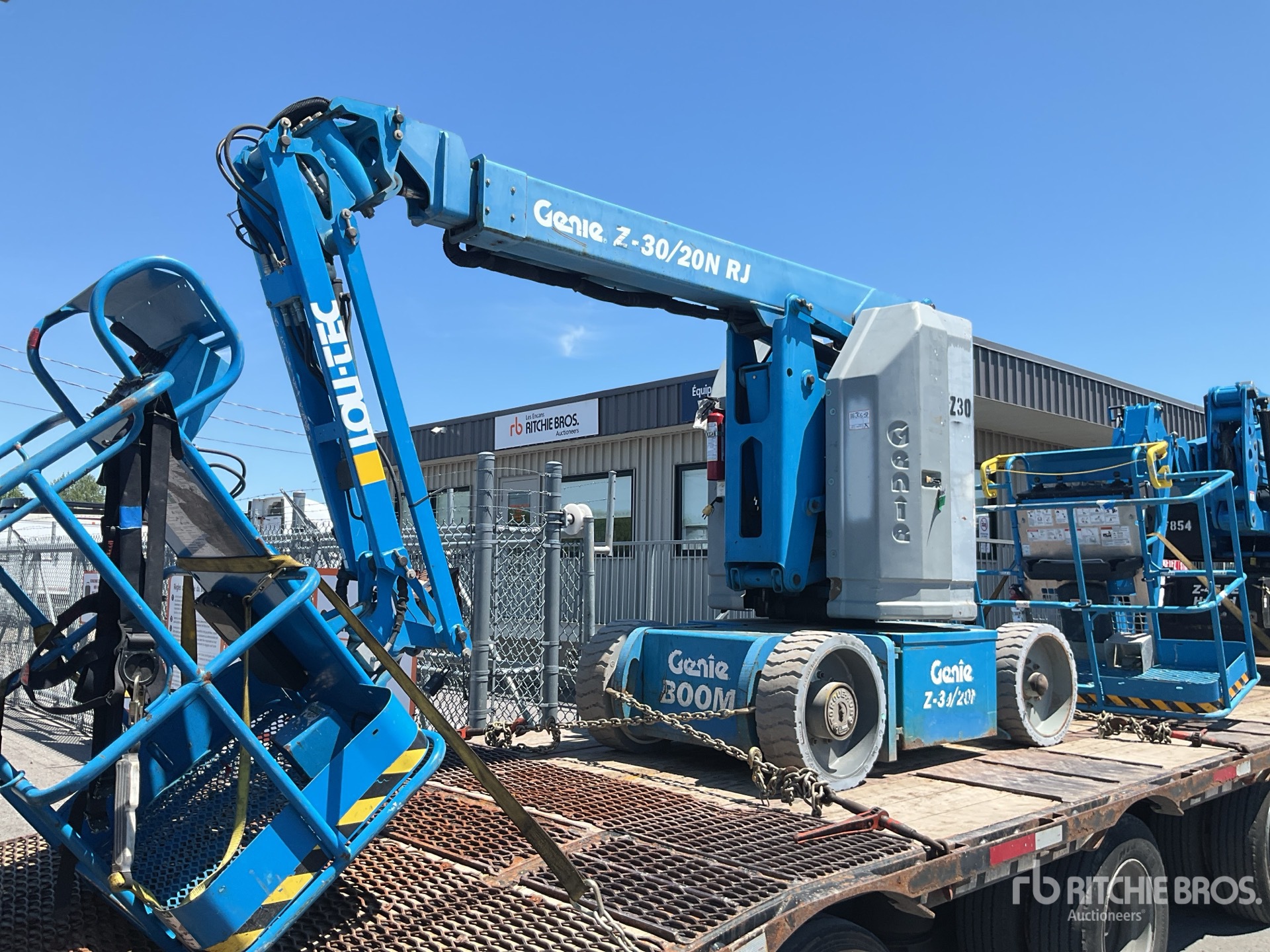 Photo of a 2007 Genie Z-30/20N RJ