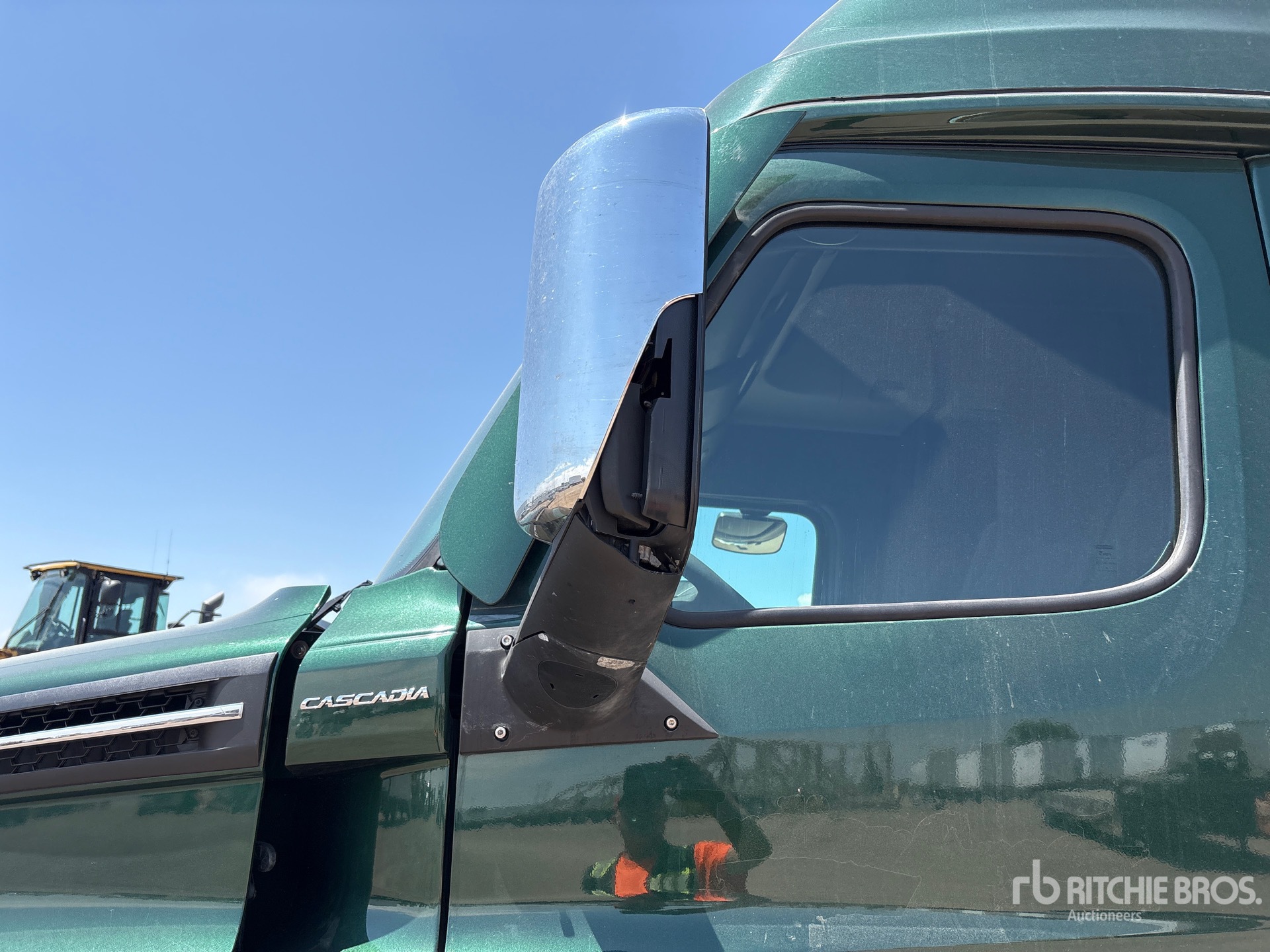 2023 Freightliner CASCADIA 126