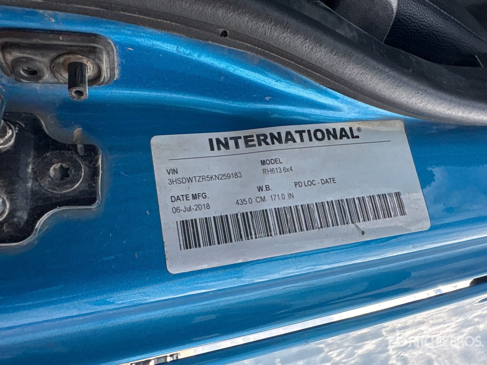 2019 International RH613
