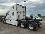 Picture, Left Rear Corner