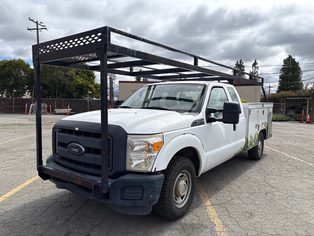 2015 Ford F-250 XL 4x2 Extended Cab Utility Truck
