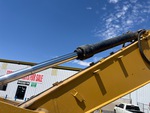 Hydraulics with Bucket Cylinder