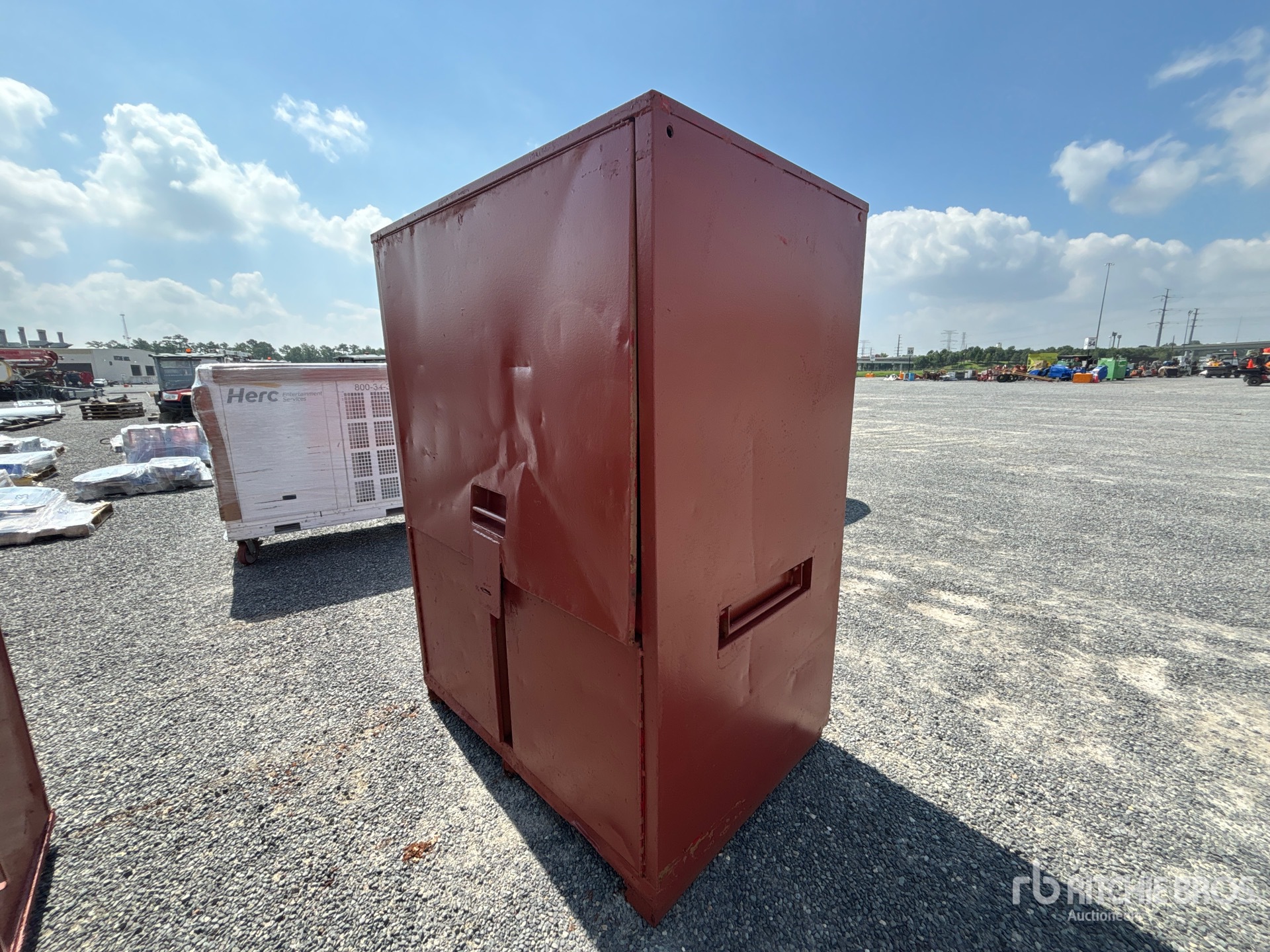 General Appearance with Picture, Left Front Corner