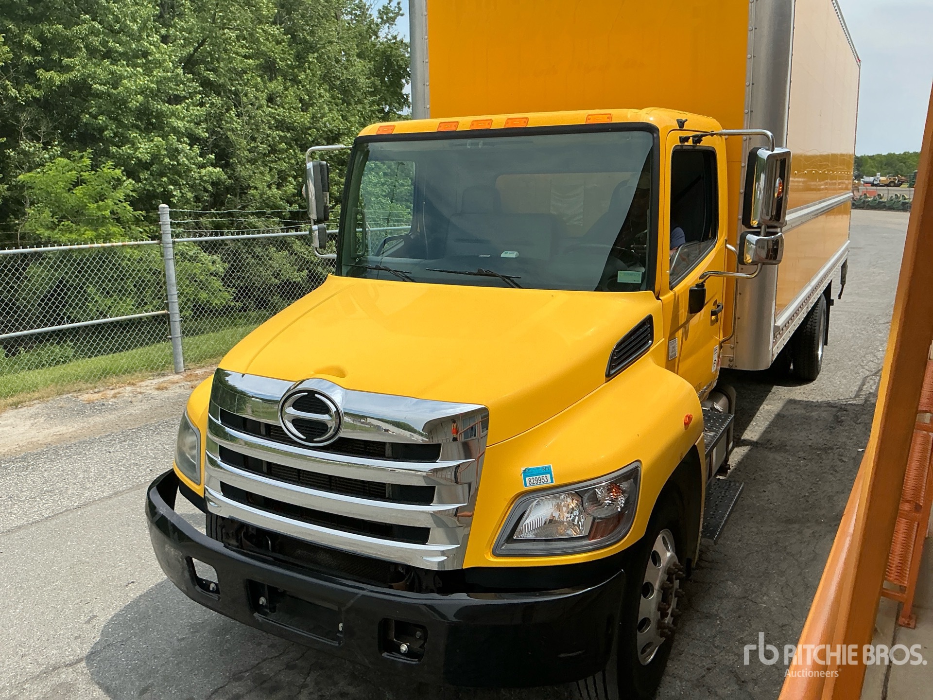 Photo of a 2020 Hino 338