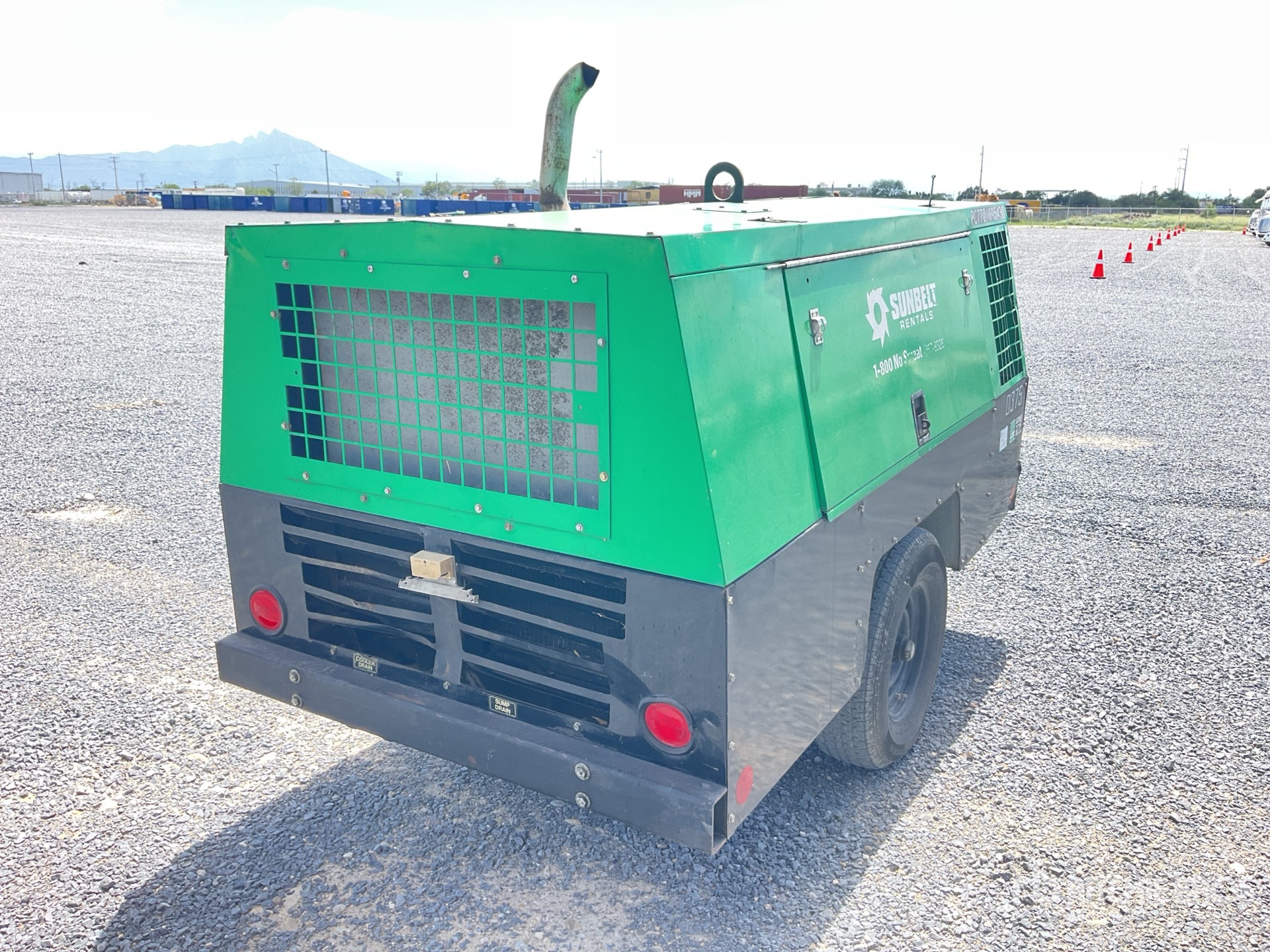 General Appearance with Picture, Right Rear Corner