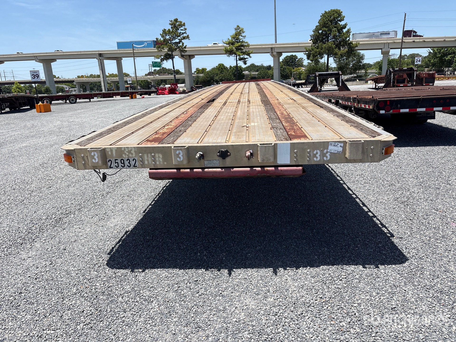 2008 Transcraft 53 ft T/A Spread Axle