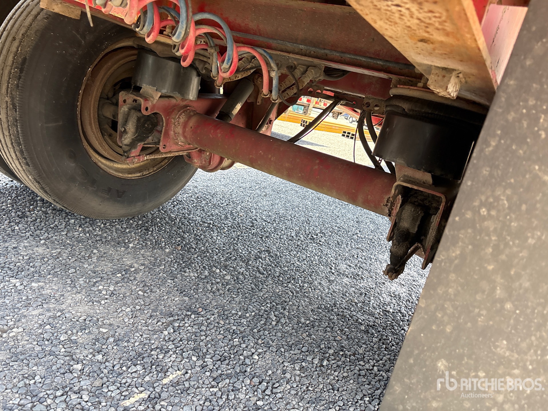2008 Transcraft 53 ft T/A Spread Axle