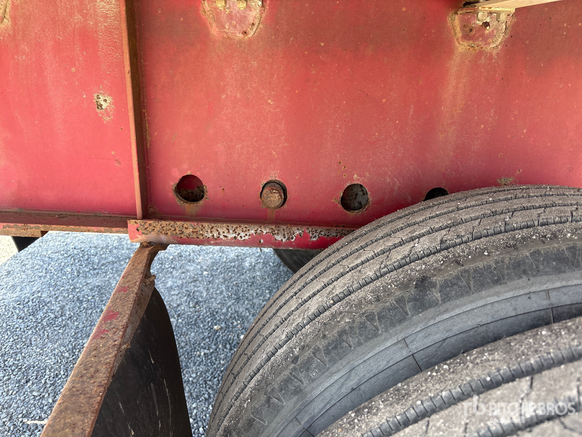 2008 Transcraft 53 ft T/A Spread Axle