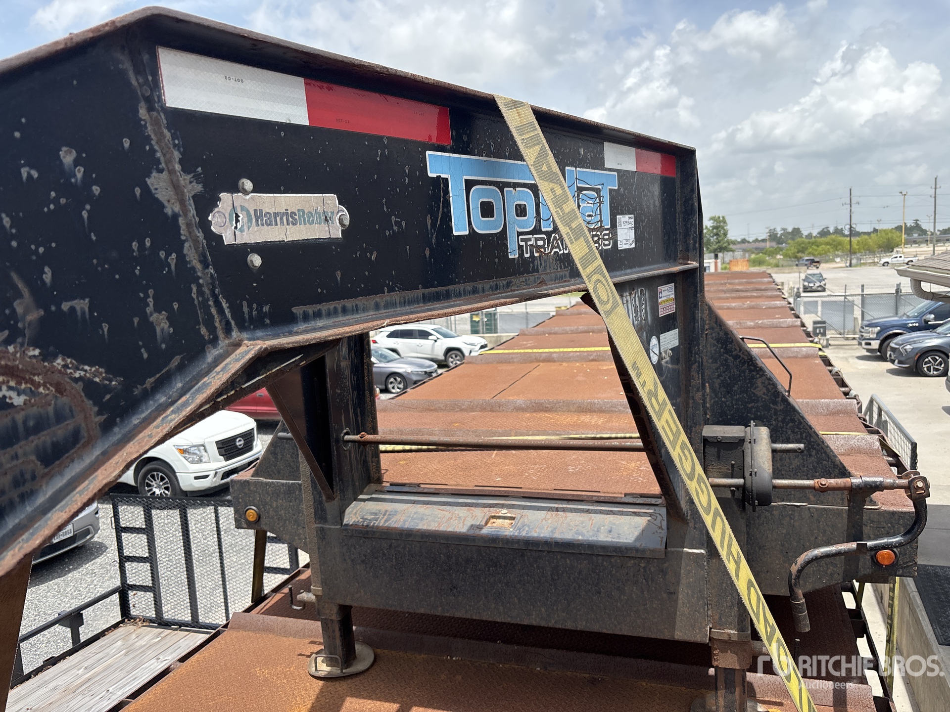 2012 Top Hat 38 FT GOOSENECK