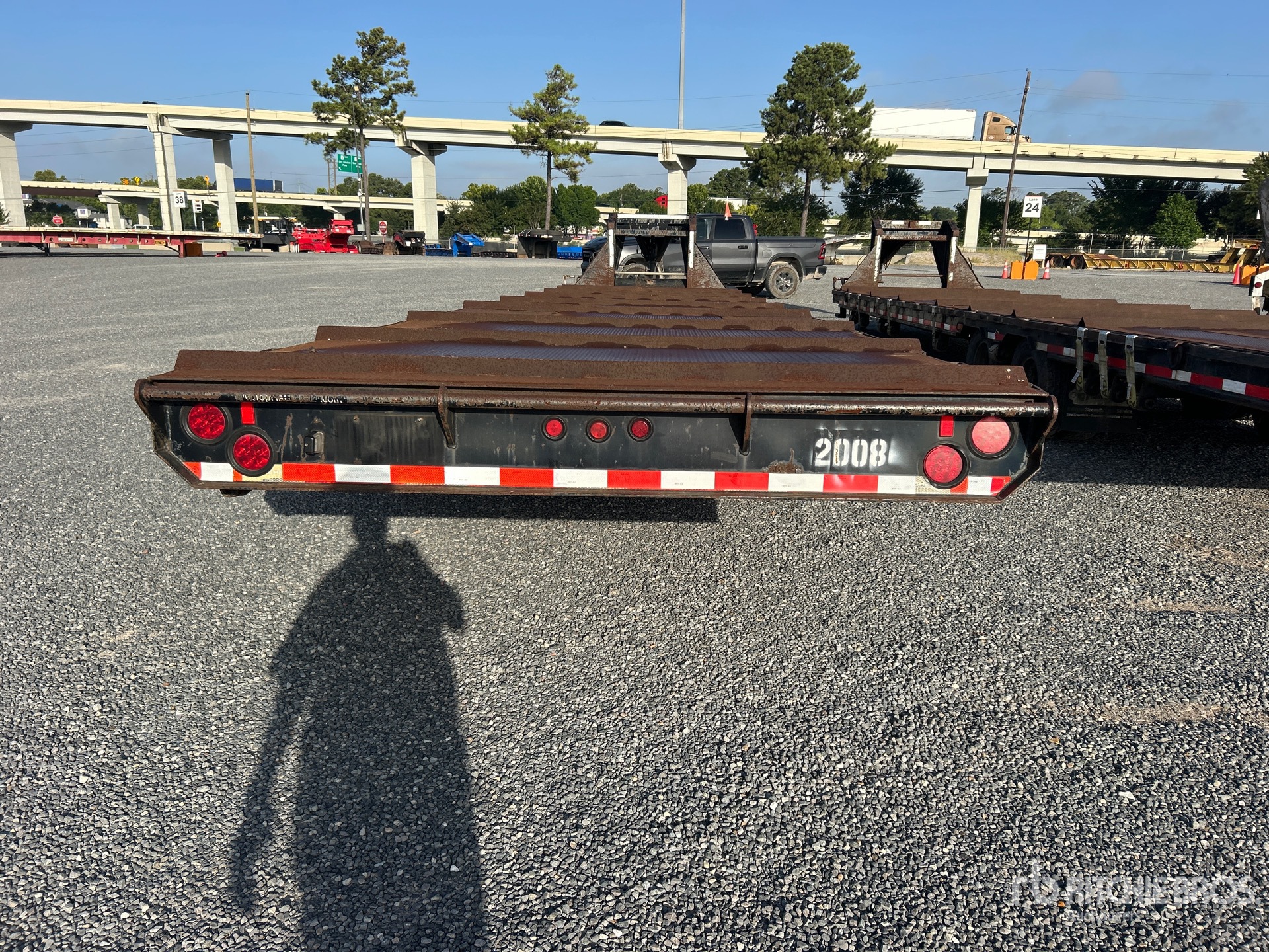 2012 Top Hat 38 FT GOOSENECK