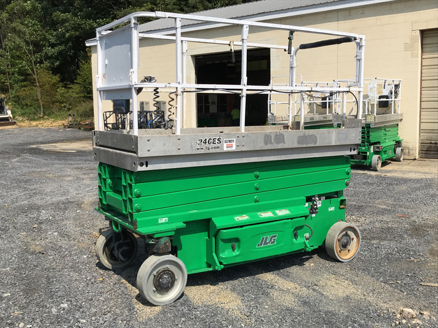 2011 JLG 3246ES Electric Scissor Lift