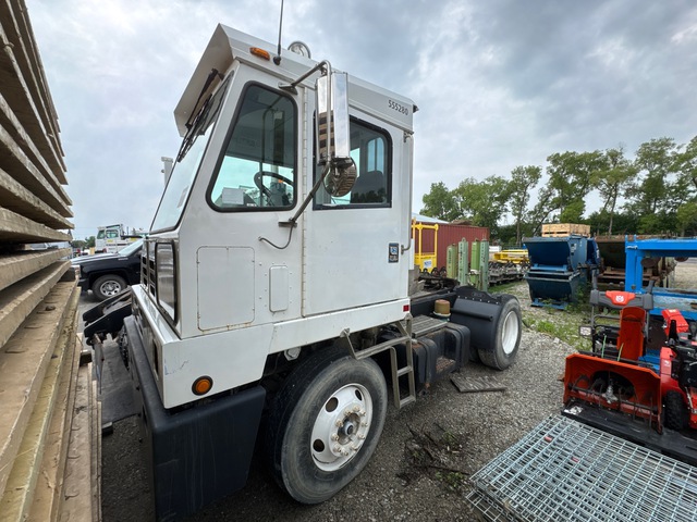 2006 Capacity TJ5500 4x2 Spotter Truck
