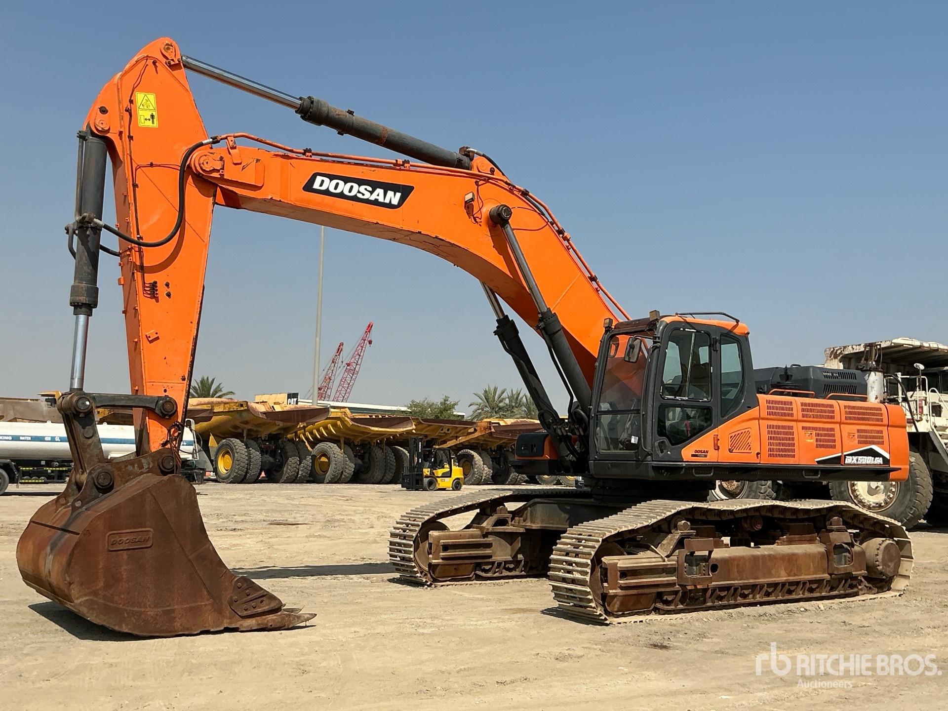 Photo of a 2022 Doosan DX530LCA-7M