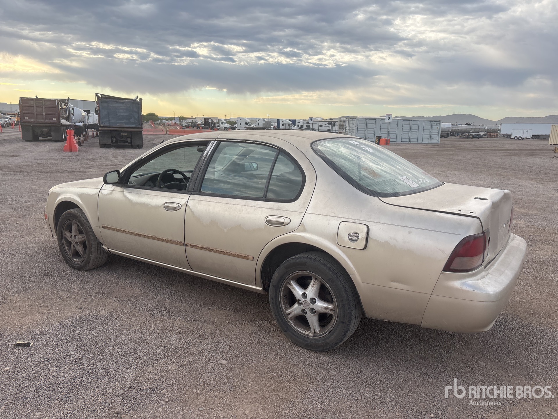 General Appearance with Picture, Left Rear Corner
