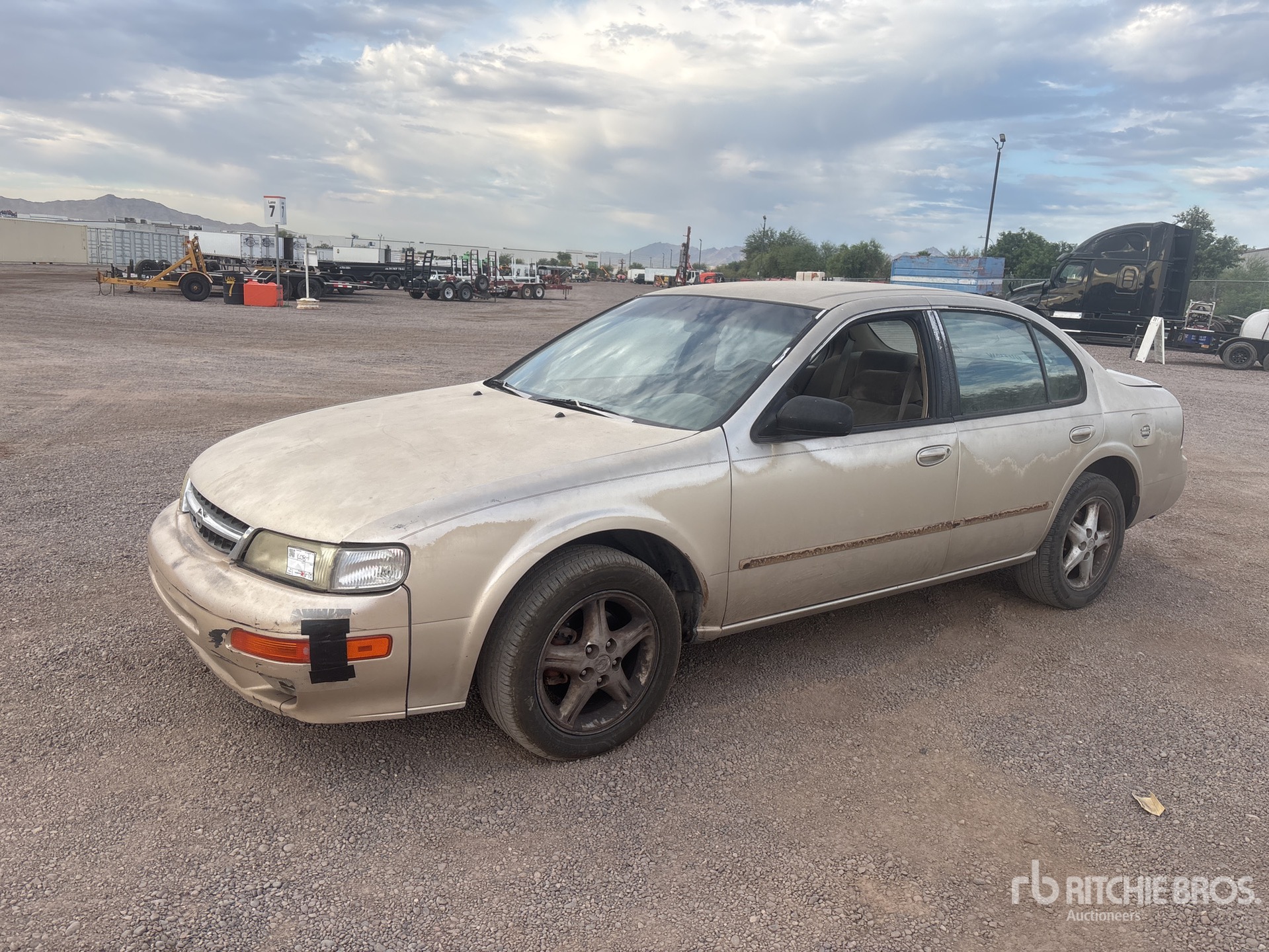 General Appearance with Picture, Left Front Corner