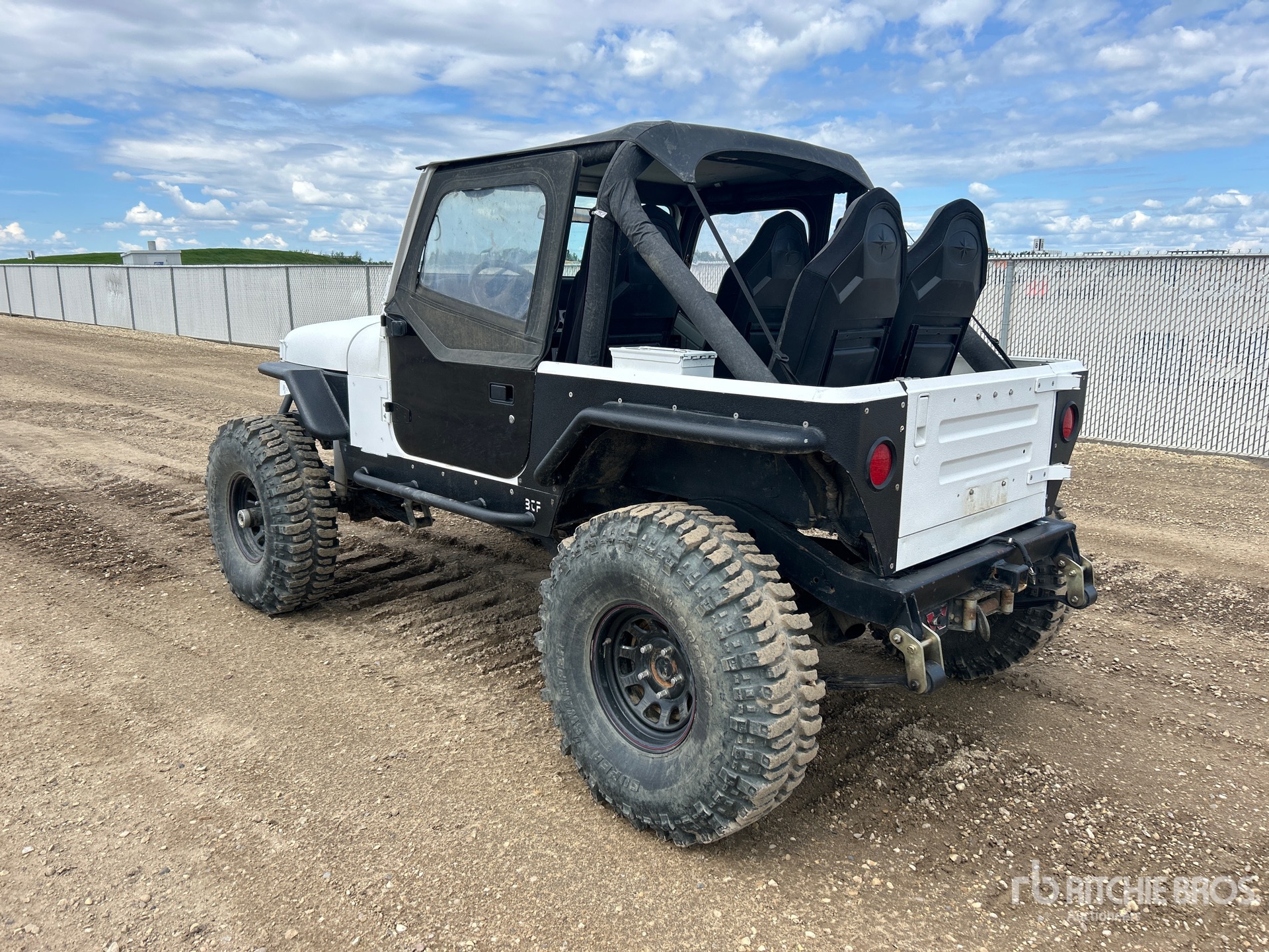 General Appearance with Picture, Left Rear Corner