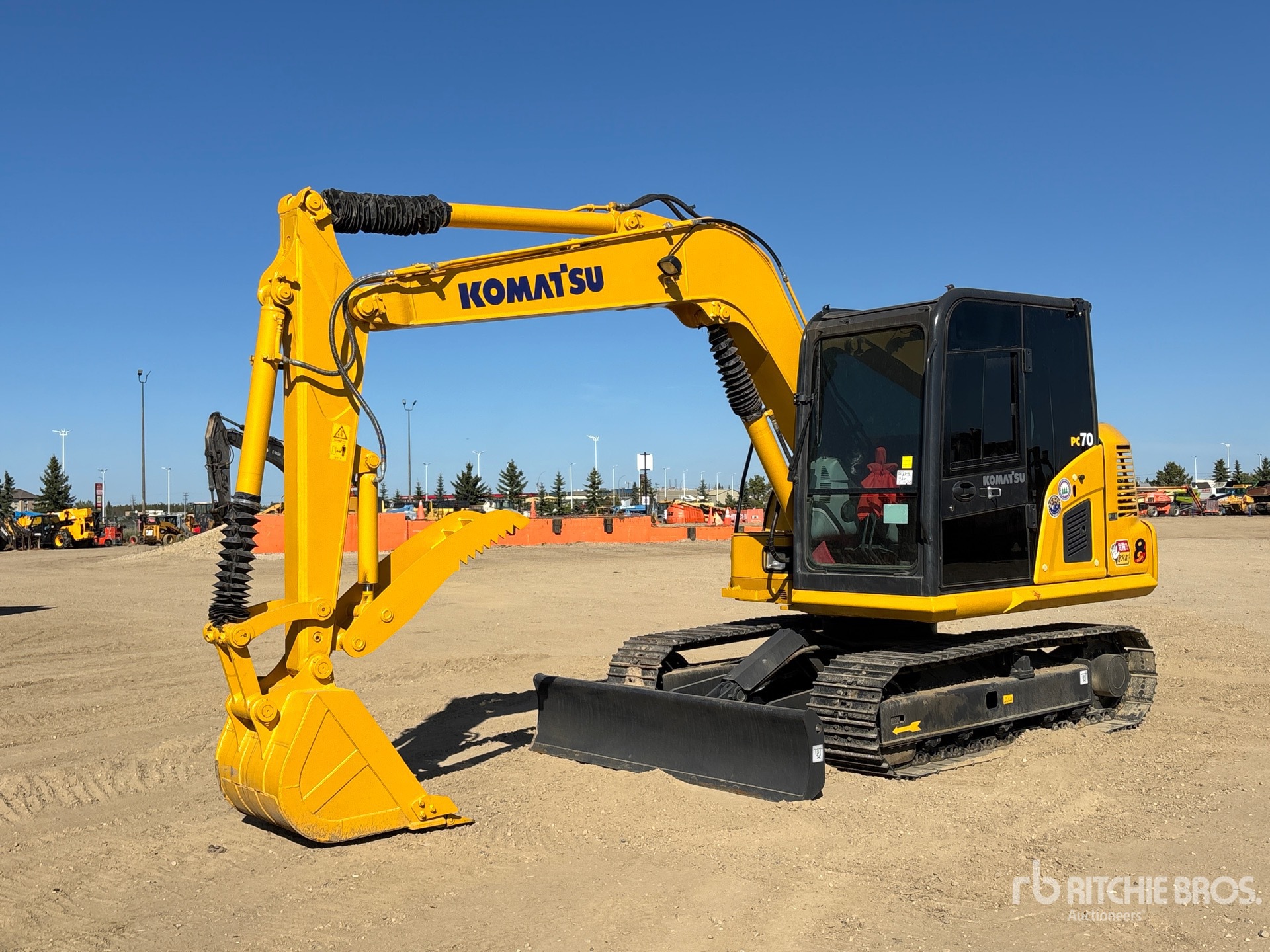 Photo of 2011 Komatsu PC70-8