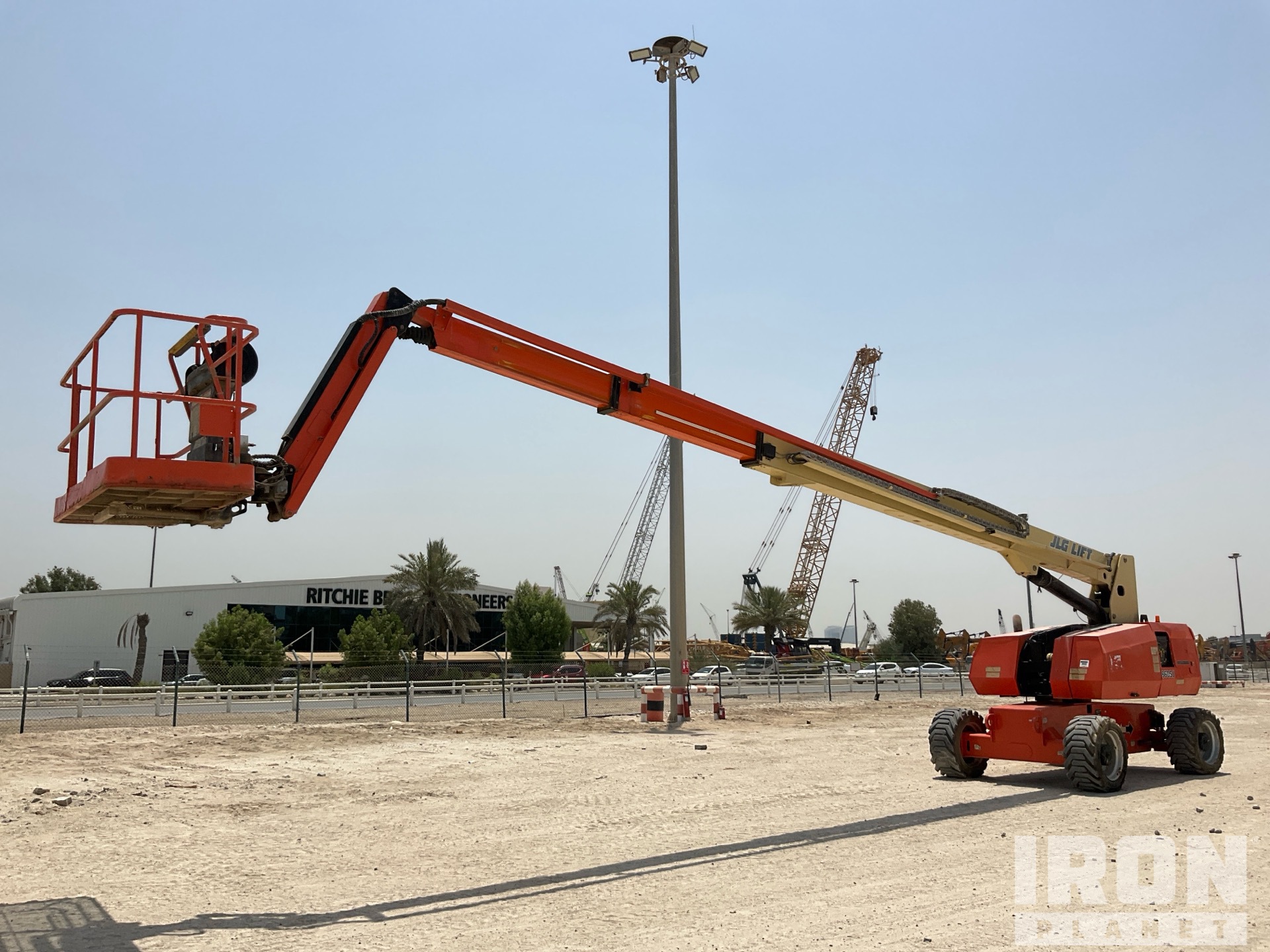 2018 JLG 860SJ
