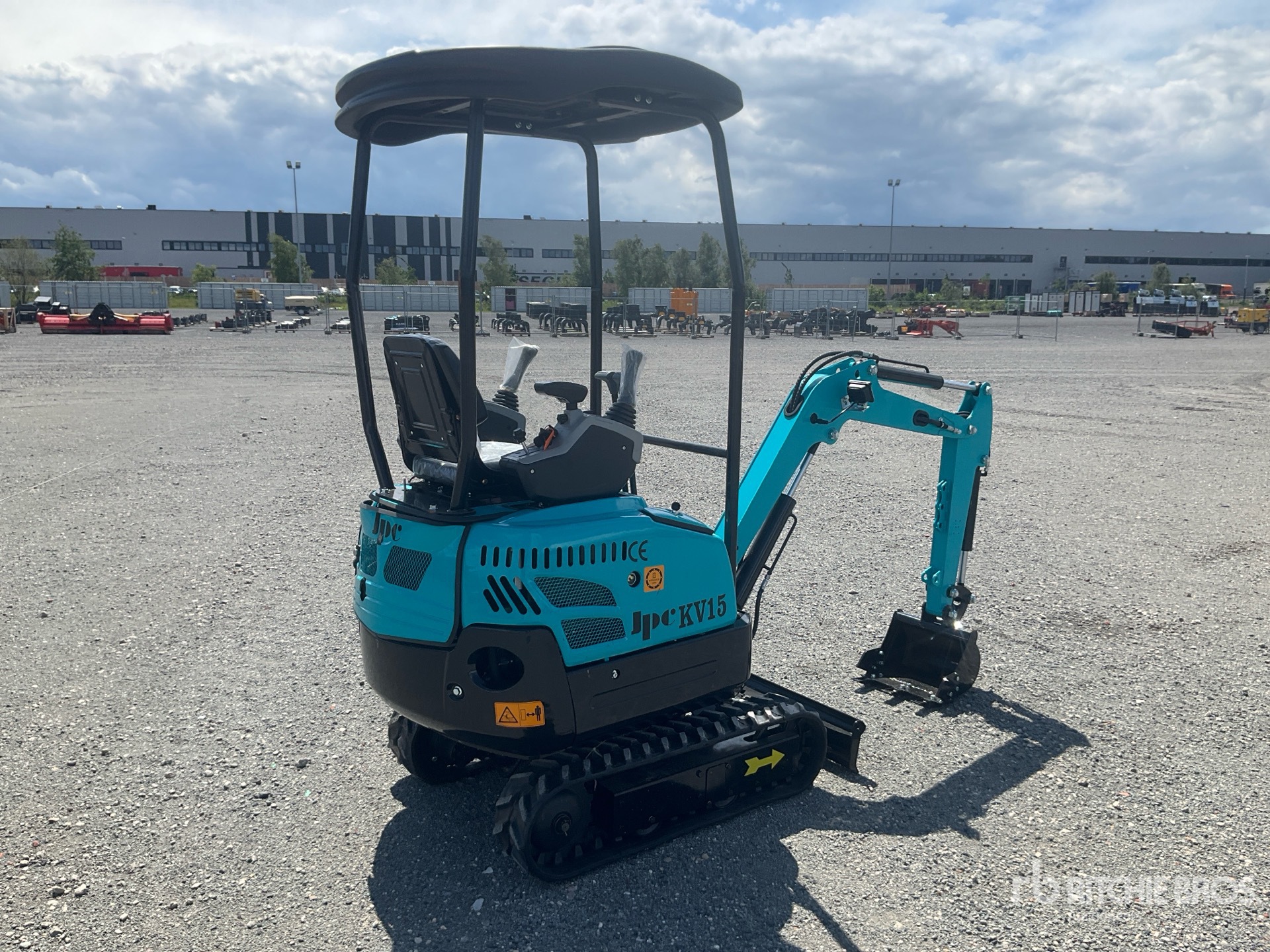 General Appearance with Picture, Right Rear Corner