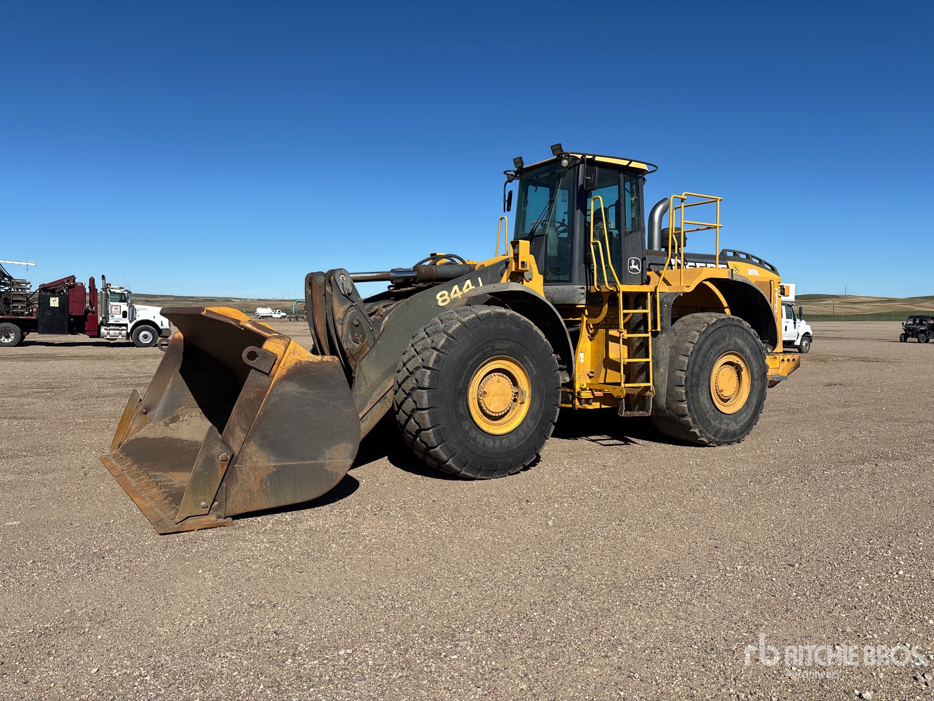 Photo of a 2006 John Deere 844J