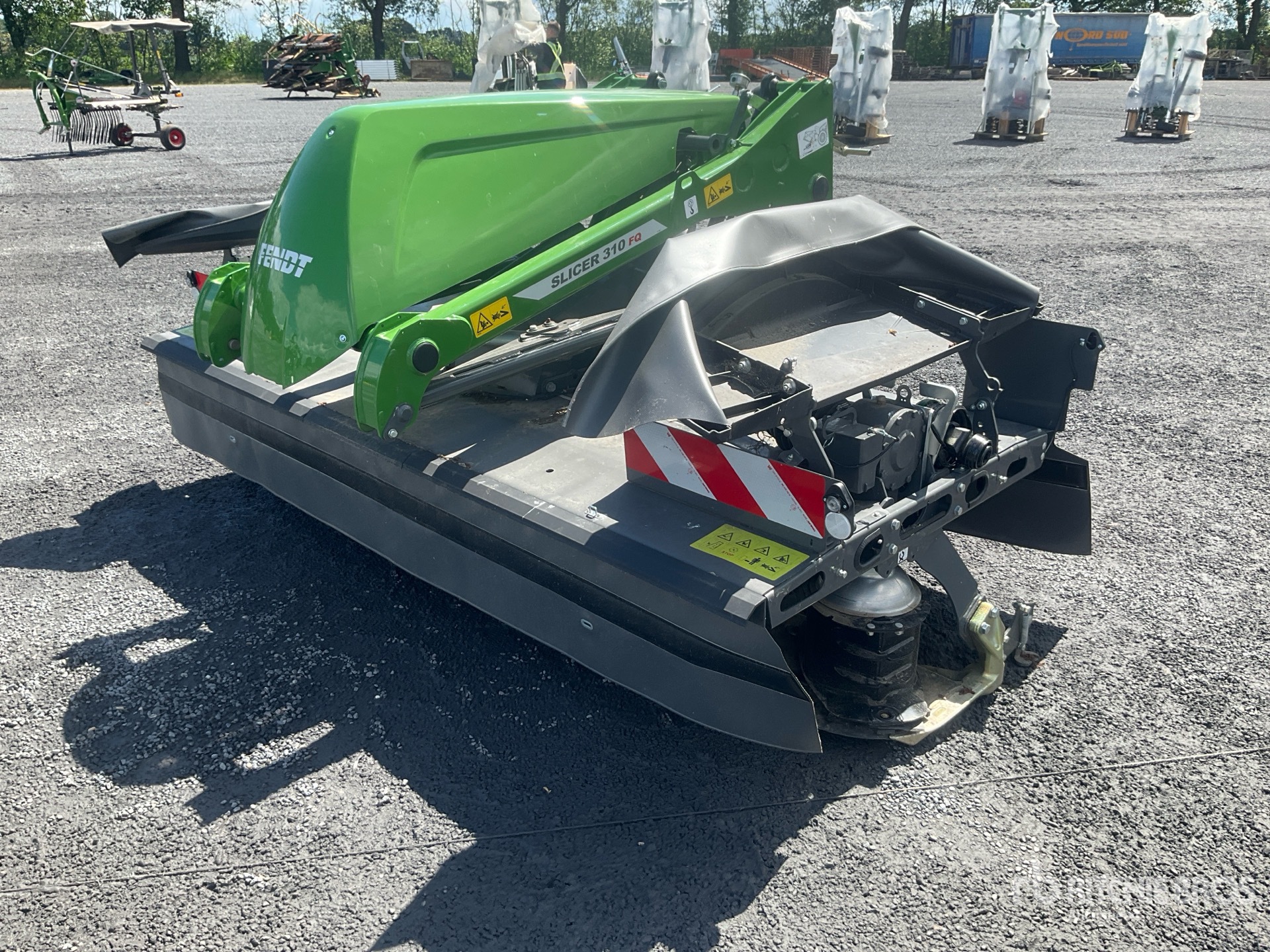 General Appearance with Picture, Right Rear Corner