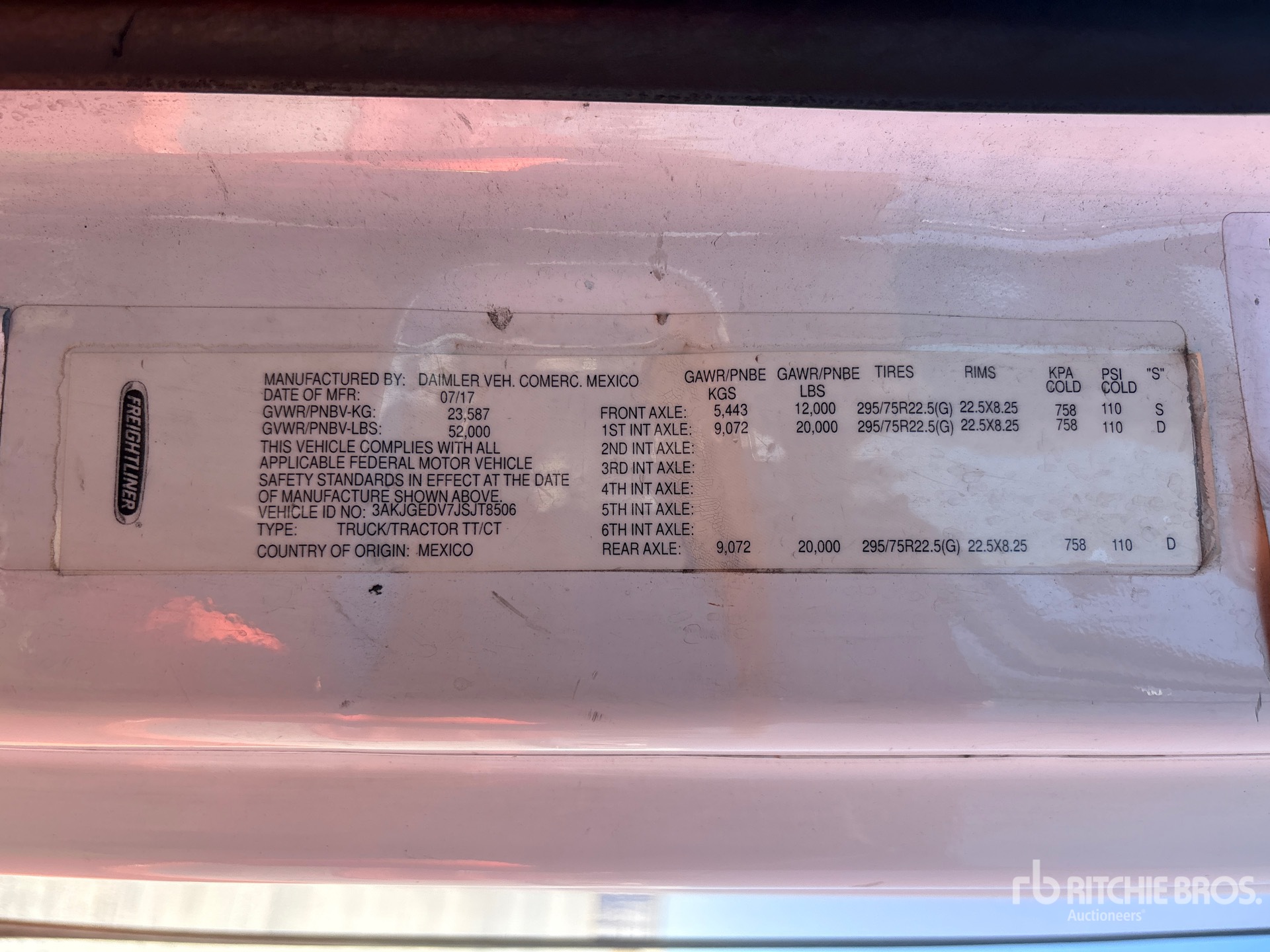 General Appearance with Serial Number / VIN