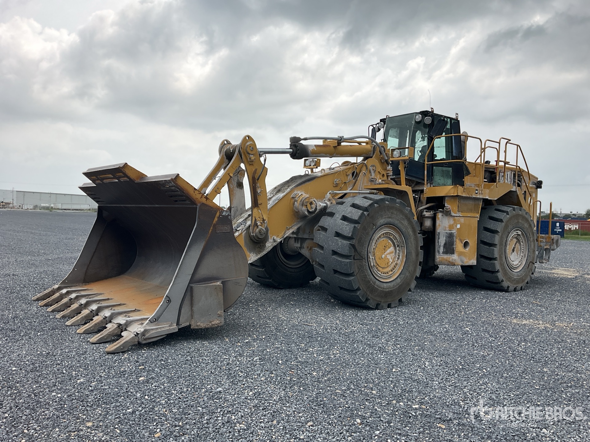 Photo of a 2006 Caterpillar 988H