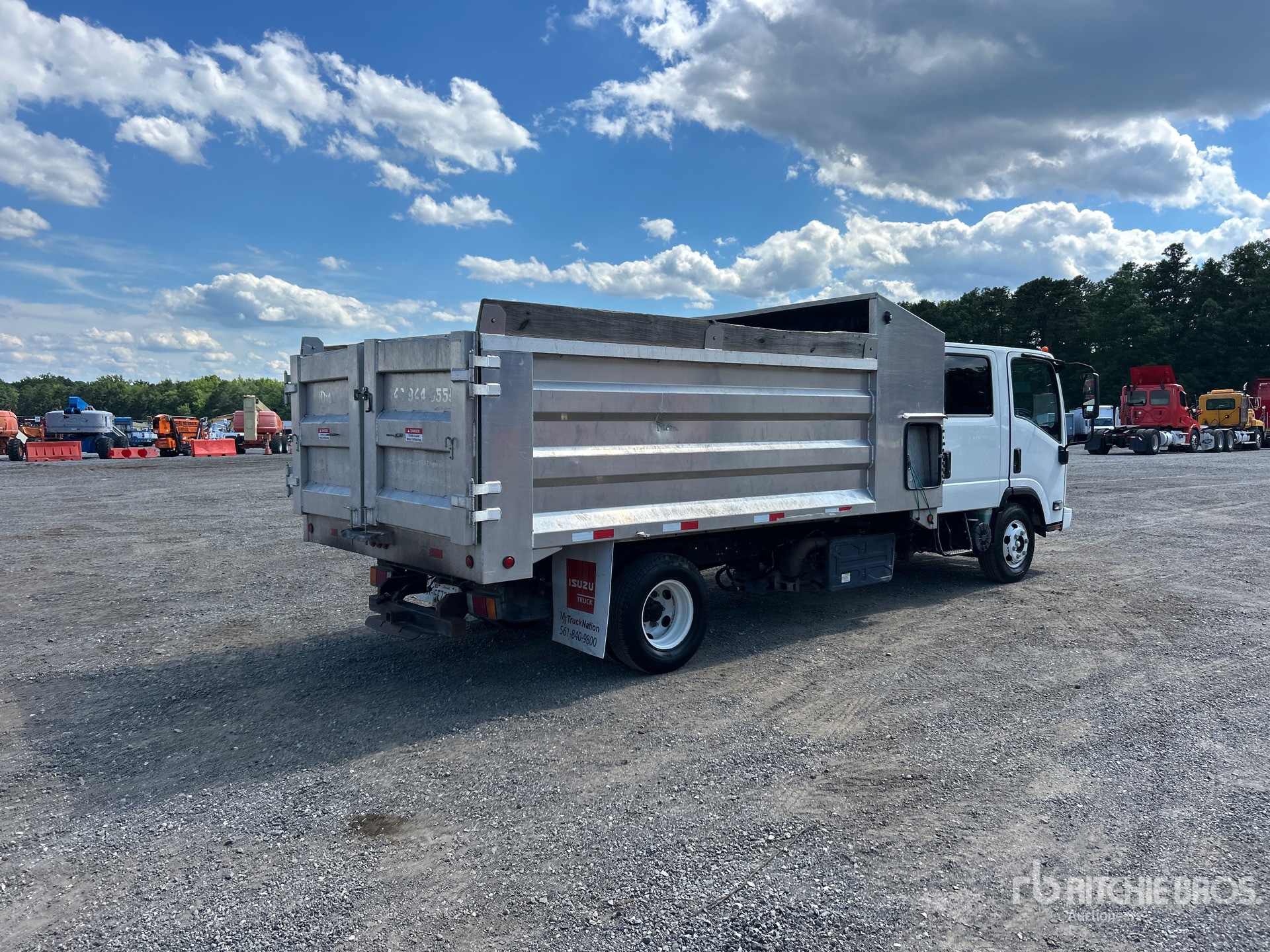 2022 Isuzu NPR