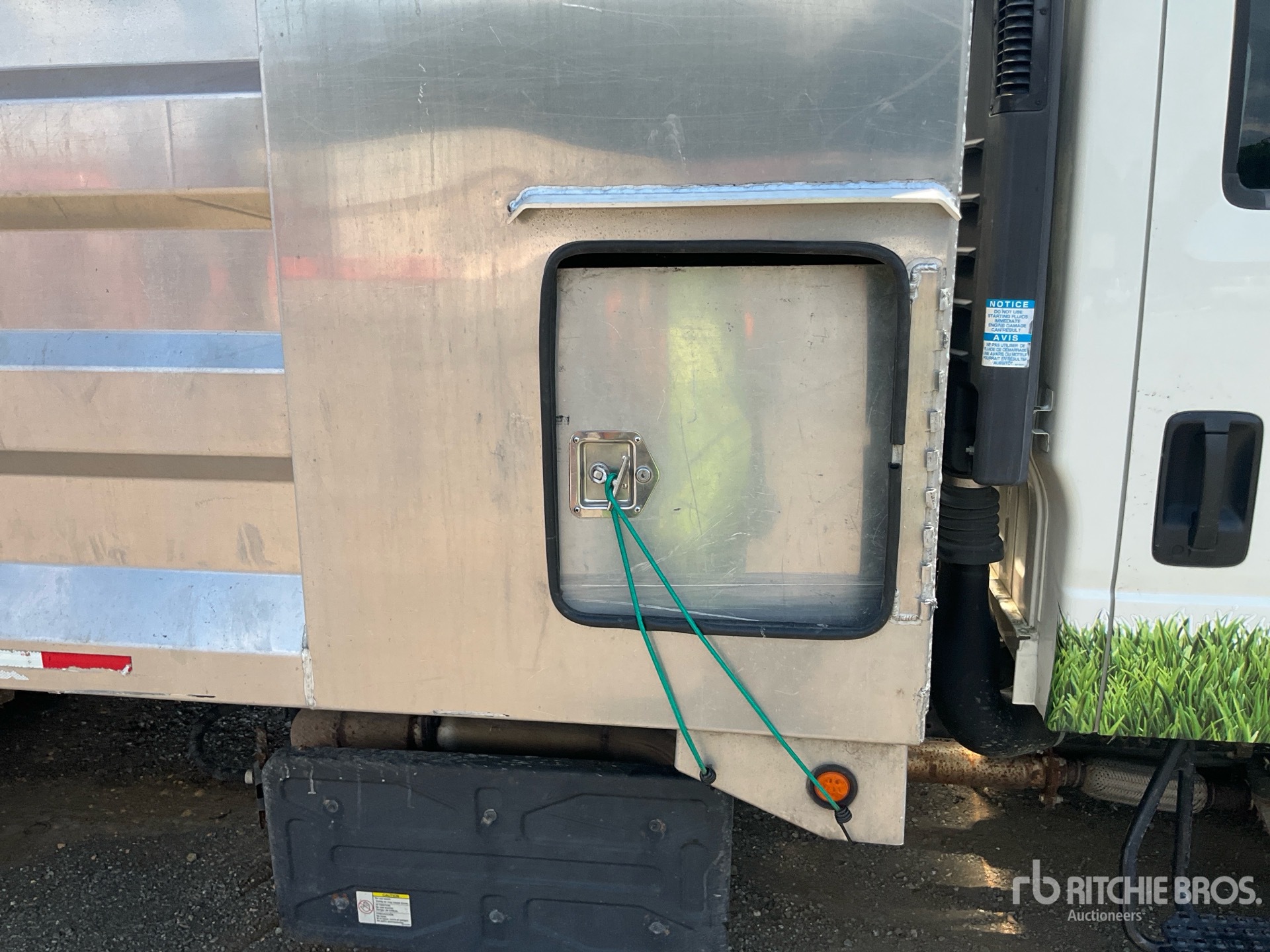 2022 Isuzu NPR