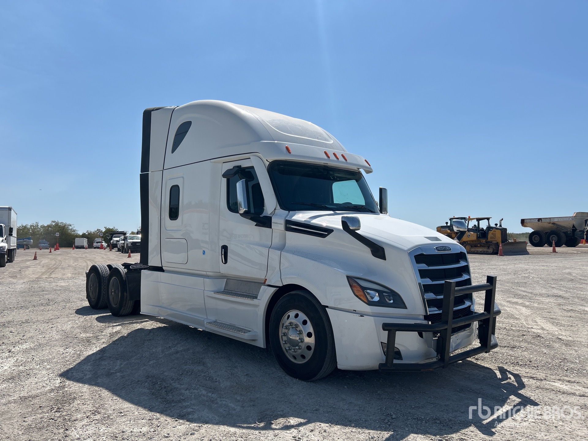 2025 Freightliner CASCADIA 126