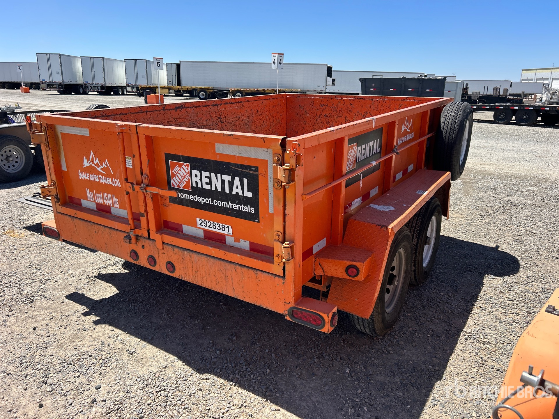 General Appearance with Picture, Right Rear Corner