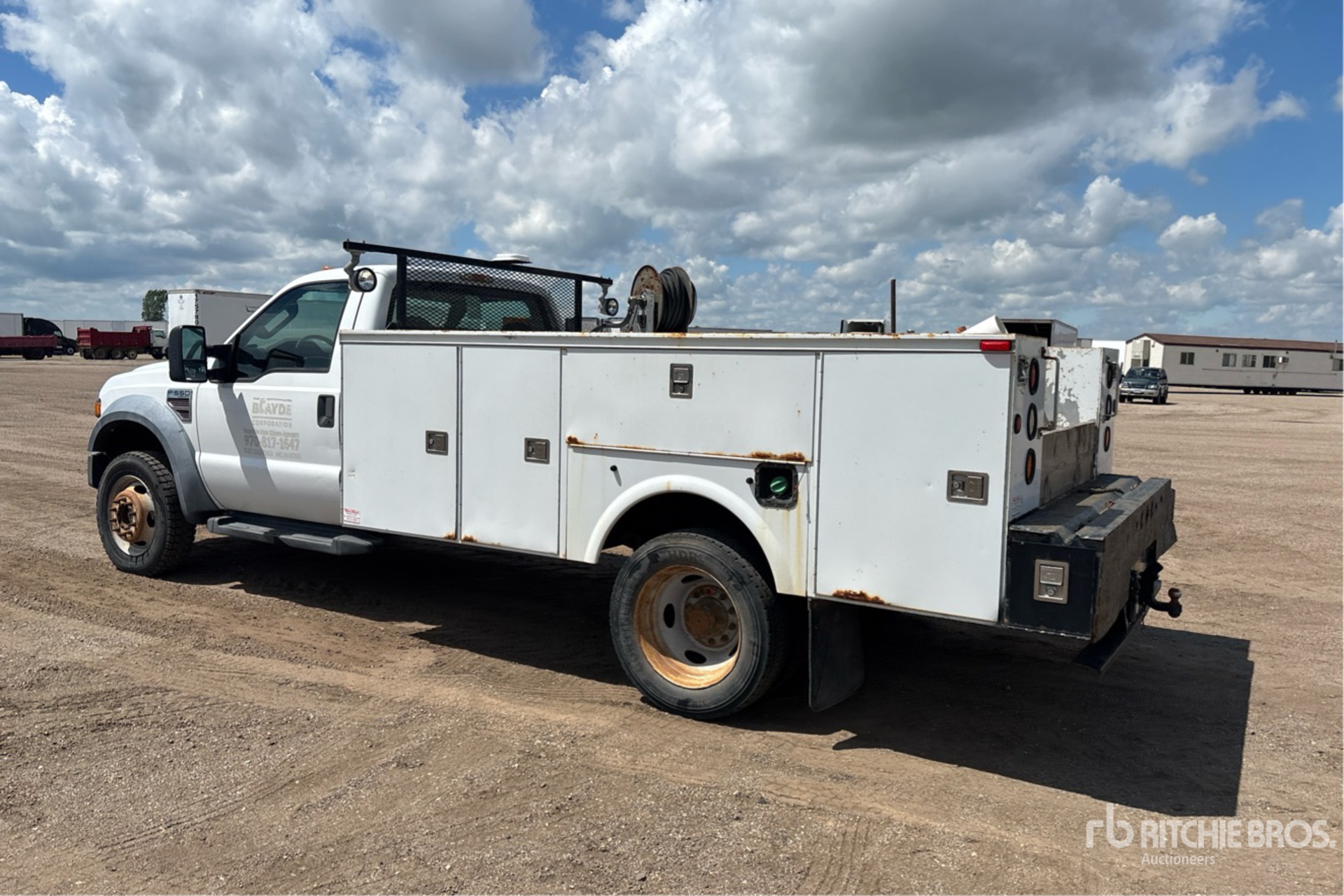 General Appearance with Picture, Left Rear Corner