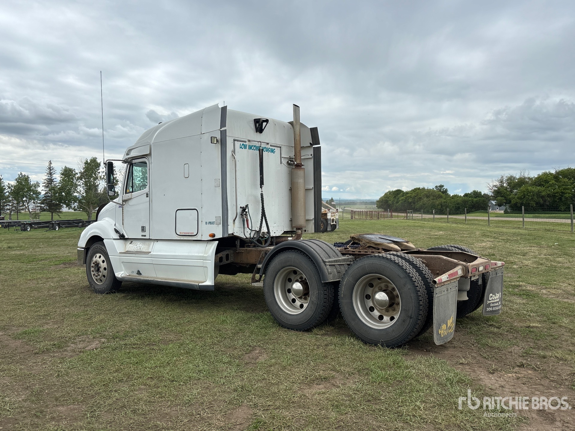 General Appearance with Picture, Left Rear Corner