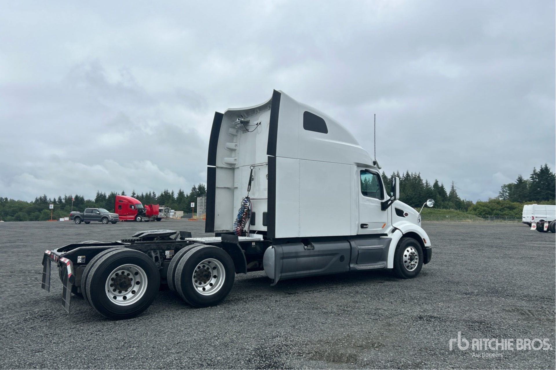 General Appearance with Picture, Right Rear Corner