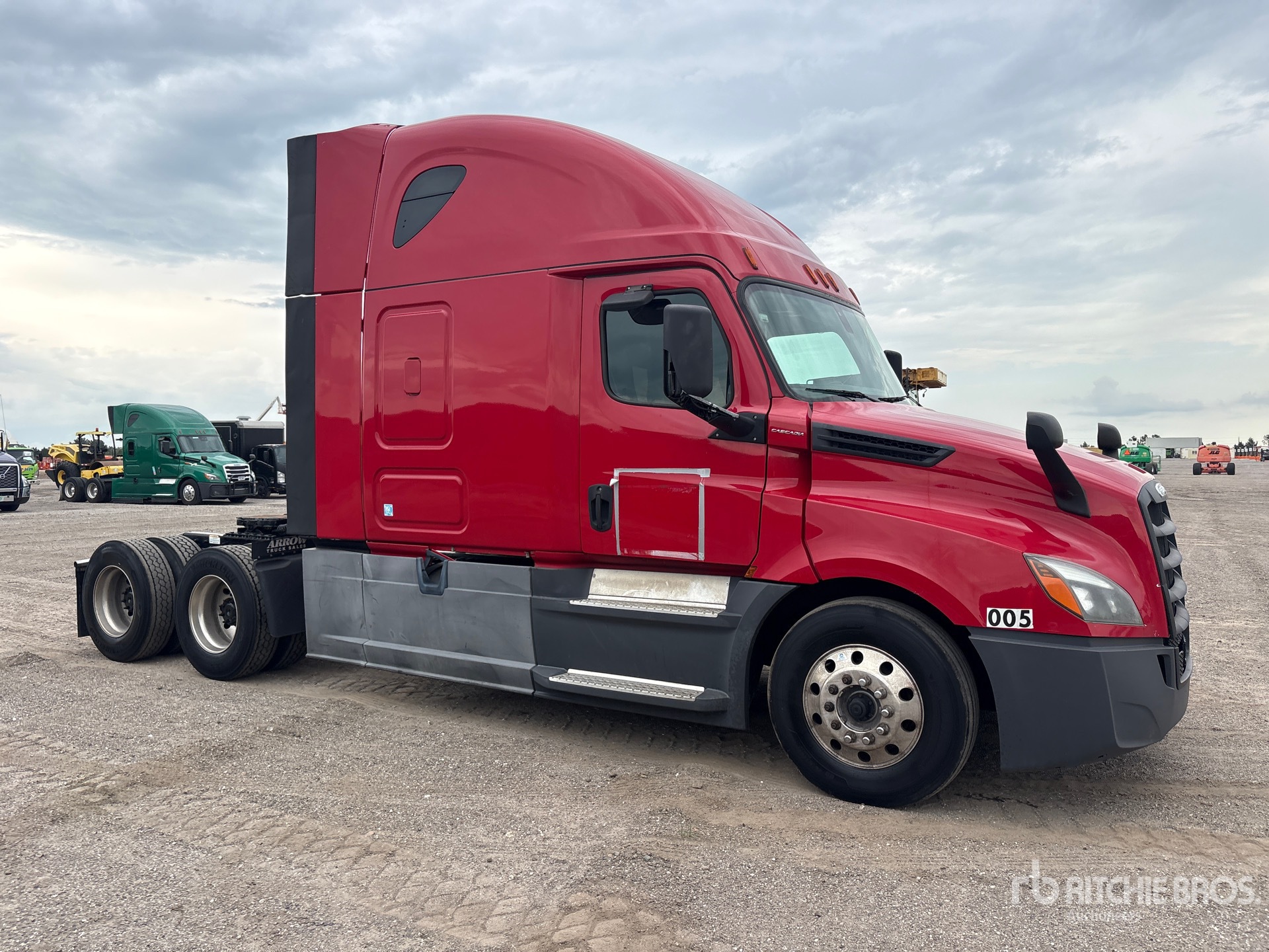 2019 Freightliner CASCADIA 126