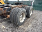 4 Underbody - Truck with