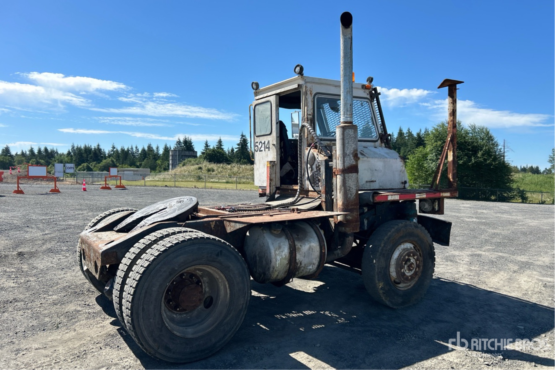 General Appearance with Picture, Right Rear Corner