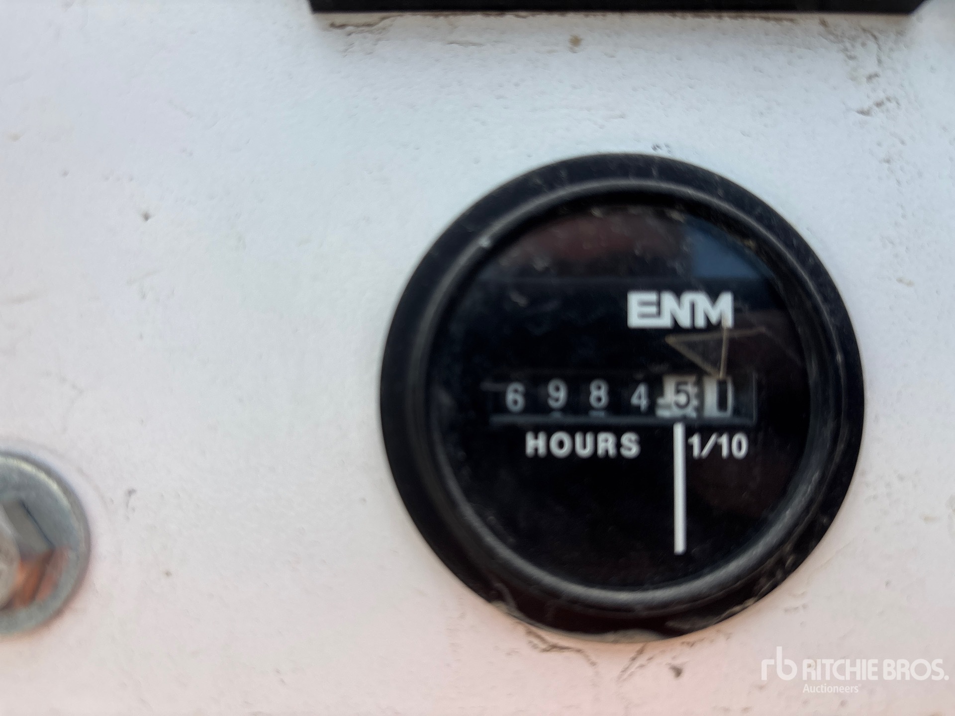 General Appearance with Hour Meter / Odometer