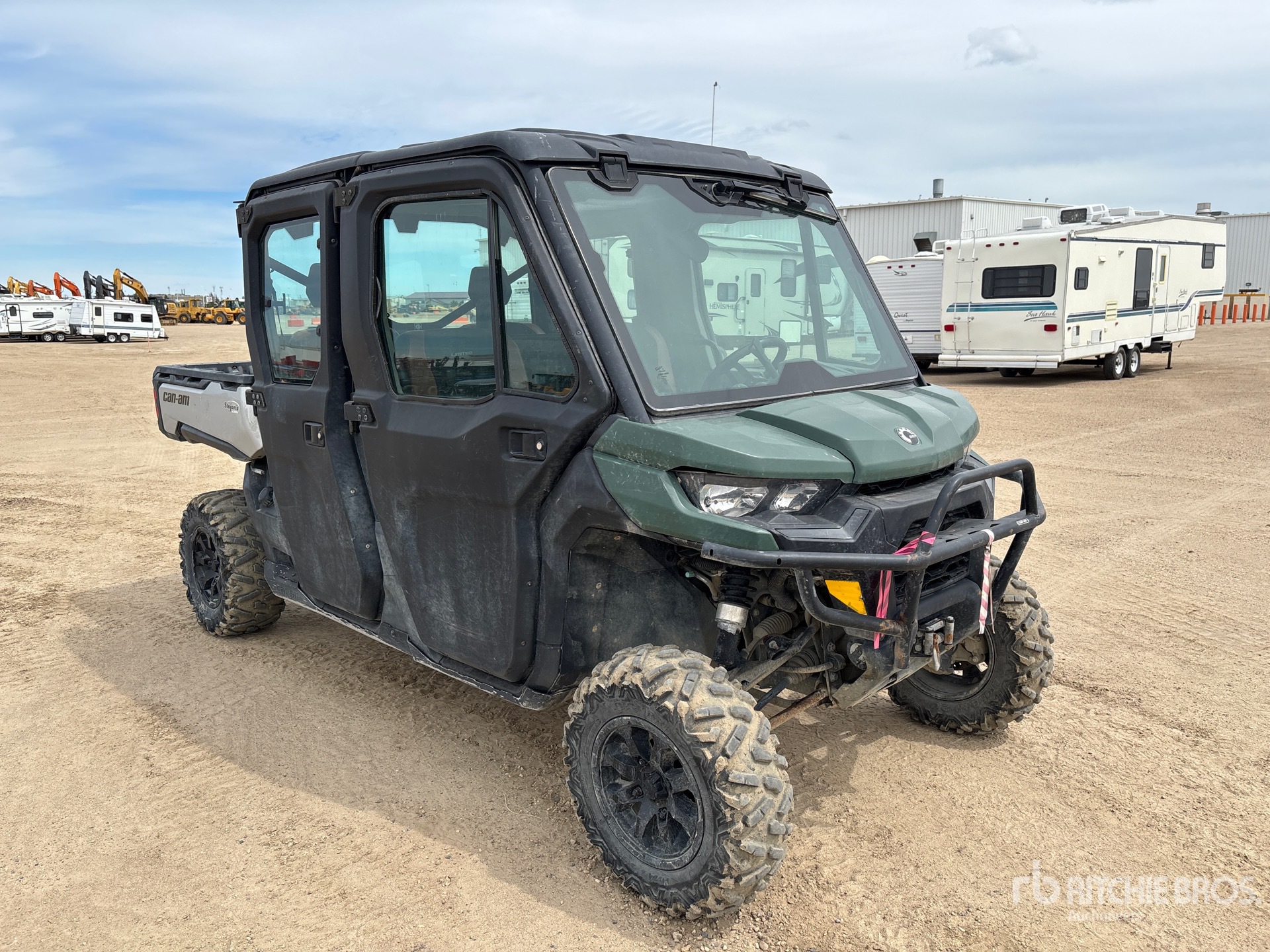 General Appearance with Picture, Right Front Corner