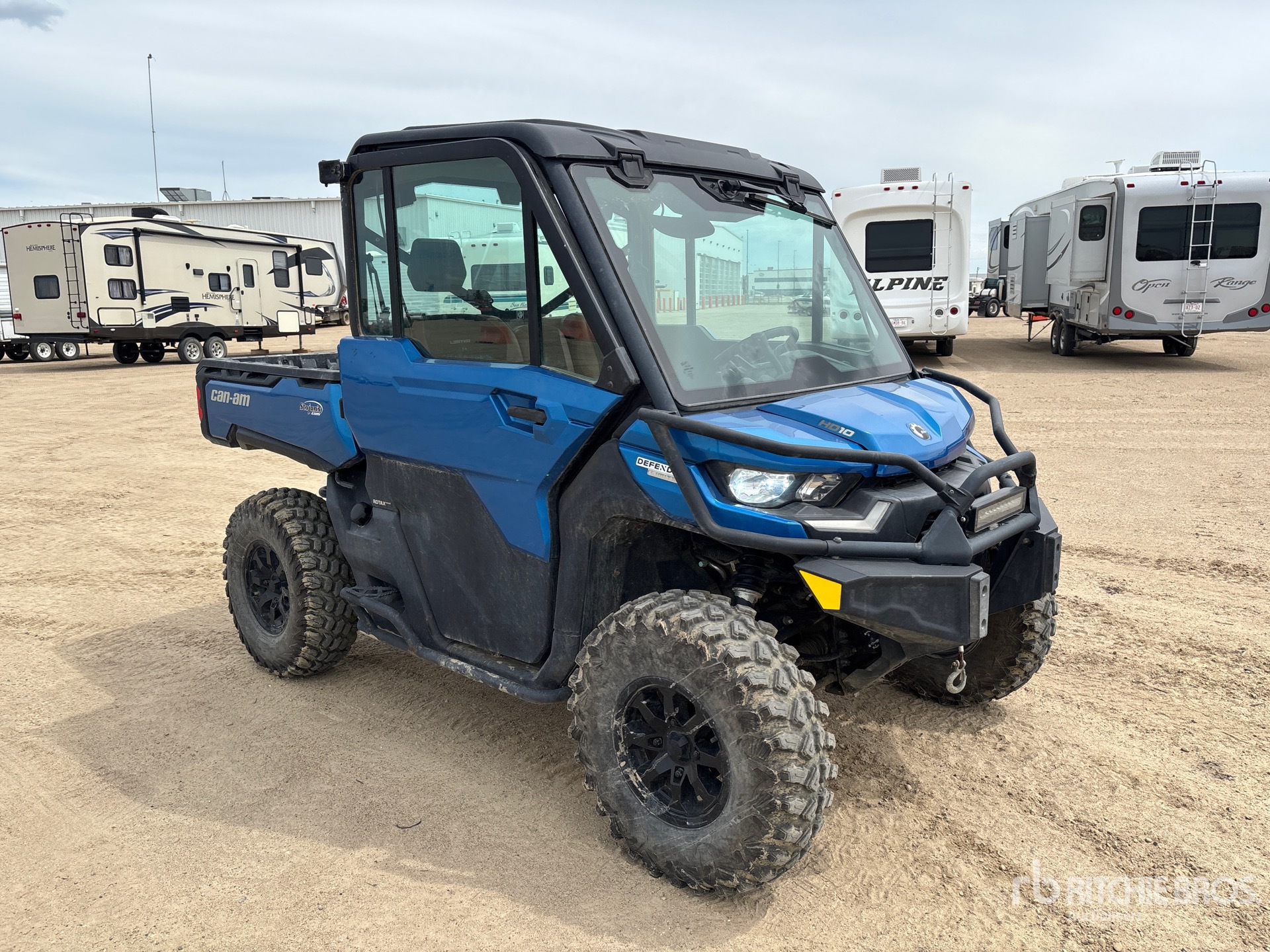 General Appearance with Picture, Right Front Corner