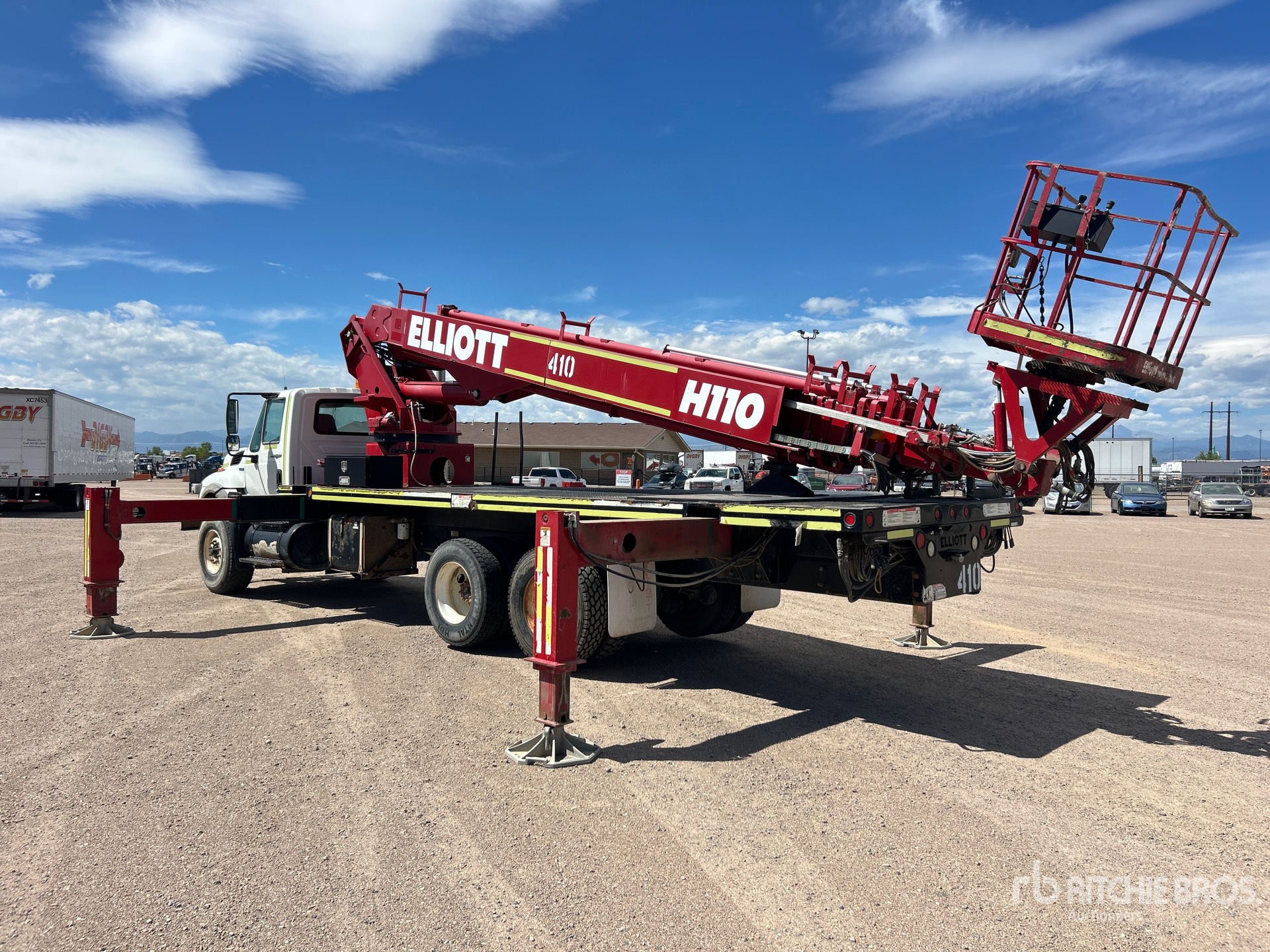 2009 International 7500 SBA