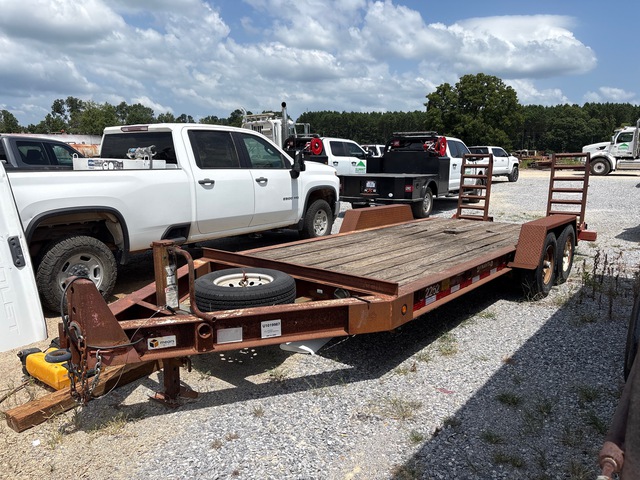 2000 Dynaweld 19 ft T/A Utility Trailer
