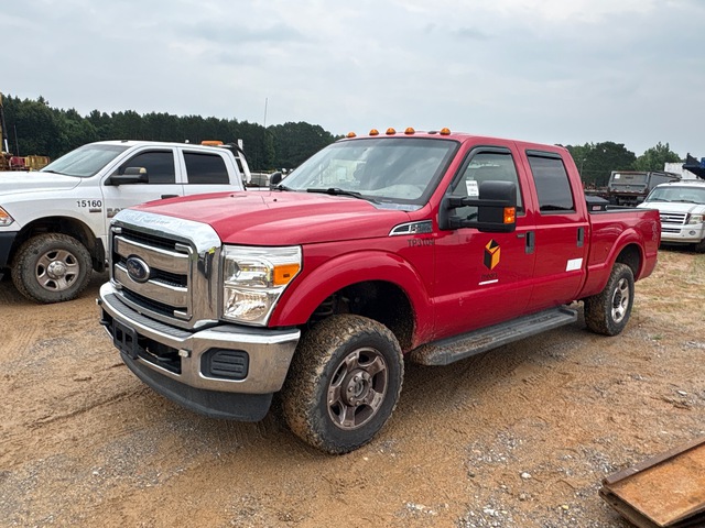 2015 Ford F-250 XLT 4x4 Crew Cab Pickup 2015 Ford F-250 XLT 4x4 Crew Cab Pickup