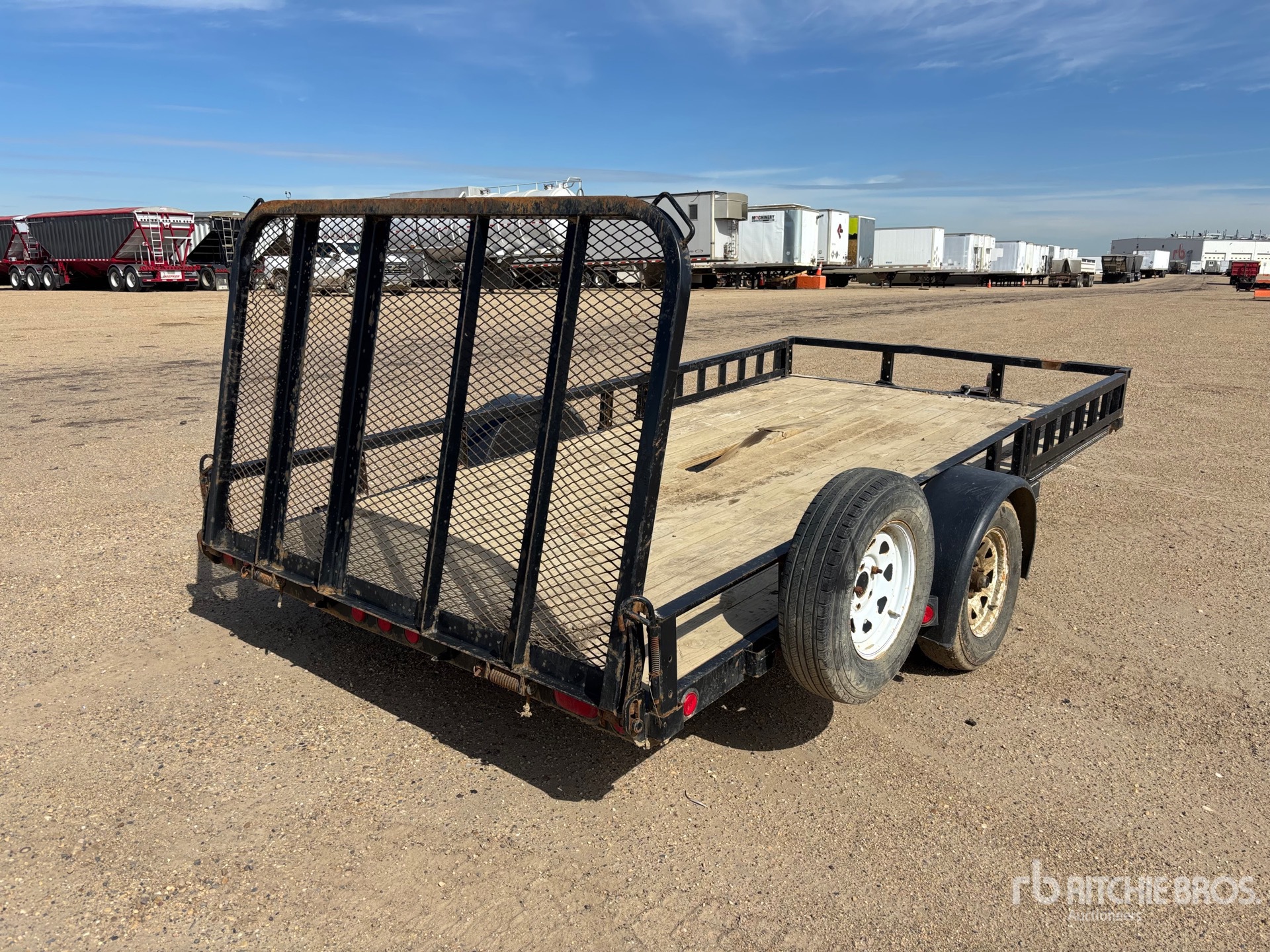 General Appearance with Picture, Right Rear Corner