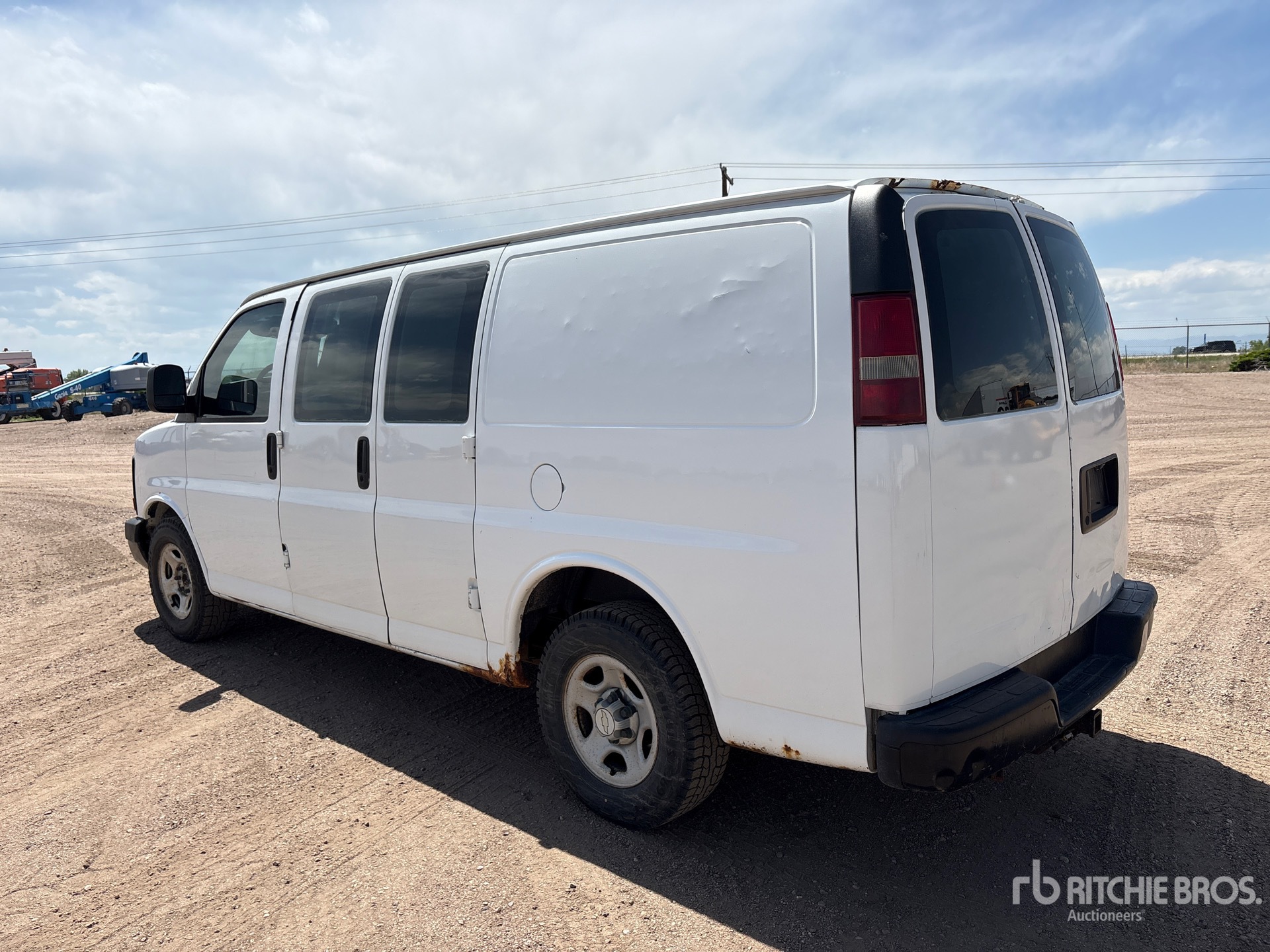 General Appearance with Picture, Left Rear Corner